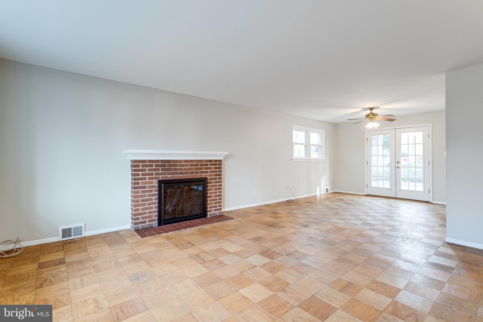 NORTH SPRINGFIELD - Residential