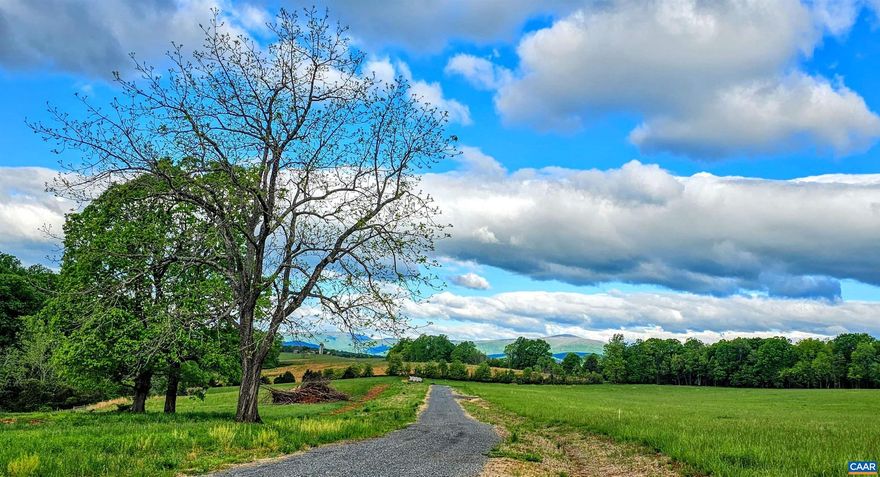 Grange Commons - New Section - 16 Private Homesites, 10-21 acres with Extraordinary River Frontage, Mountain Views and Pastoral Views!! Private community with gated entrance, large Manor Homesites with perfect views! Come to Grange Commons to find your peace, privacy and idyllic life!