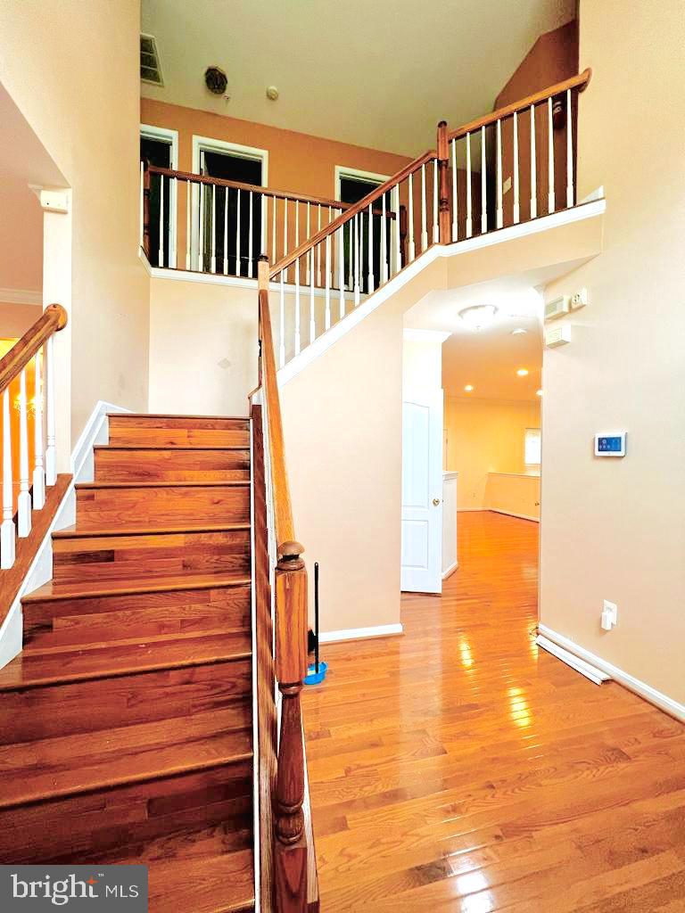 LINWOOD KNOLLS - Residential