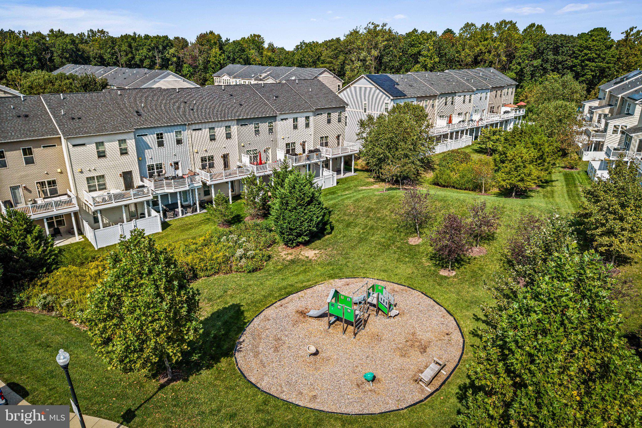 7619 LYNDON COURT