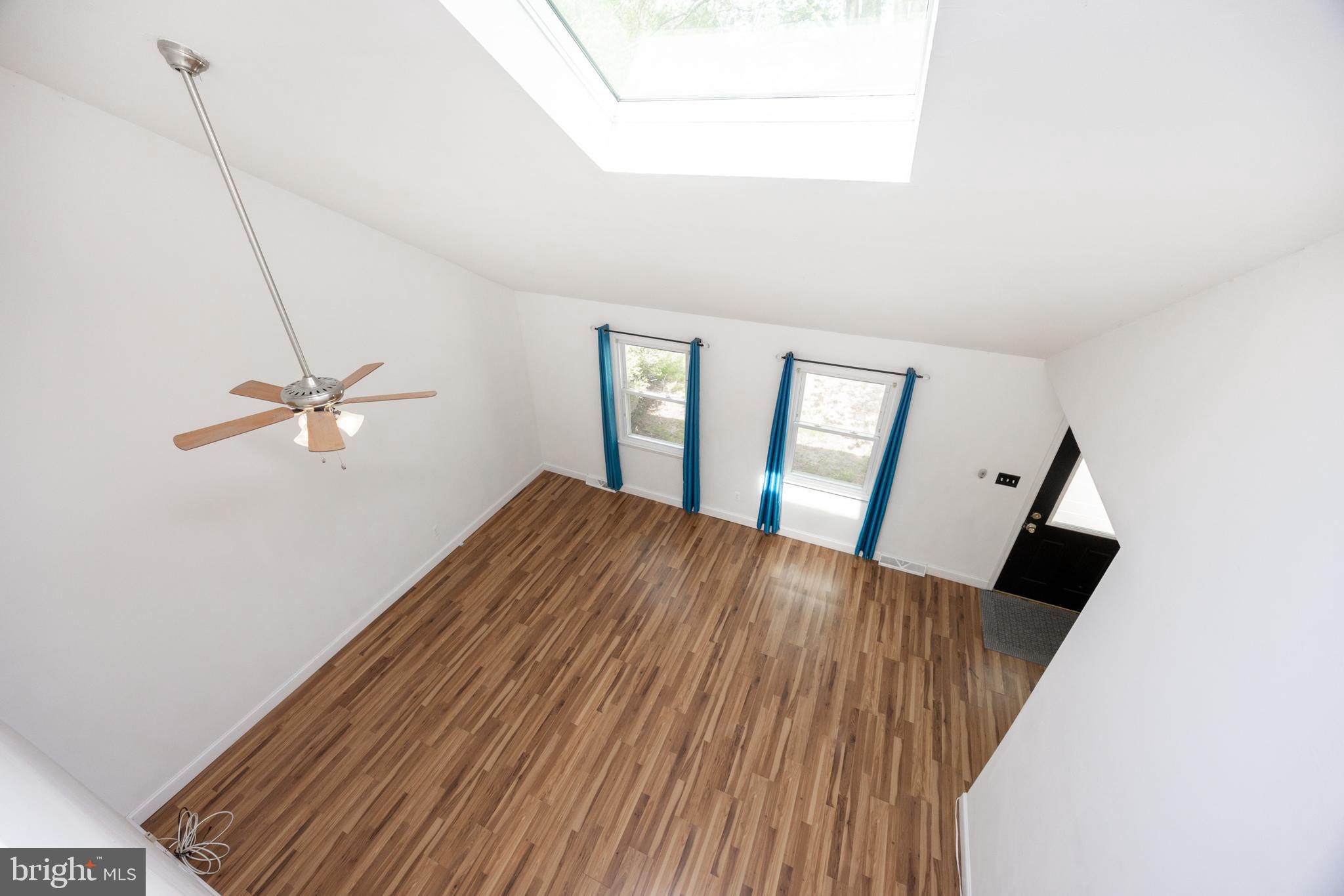 INGLESIDE VILLAGE - Residential