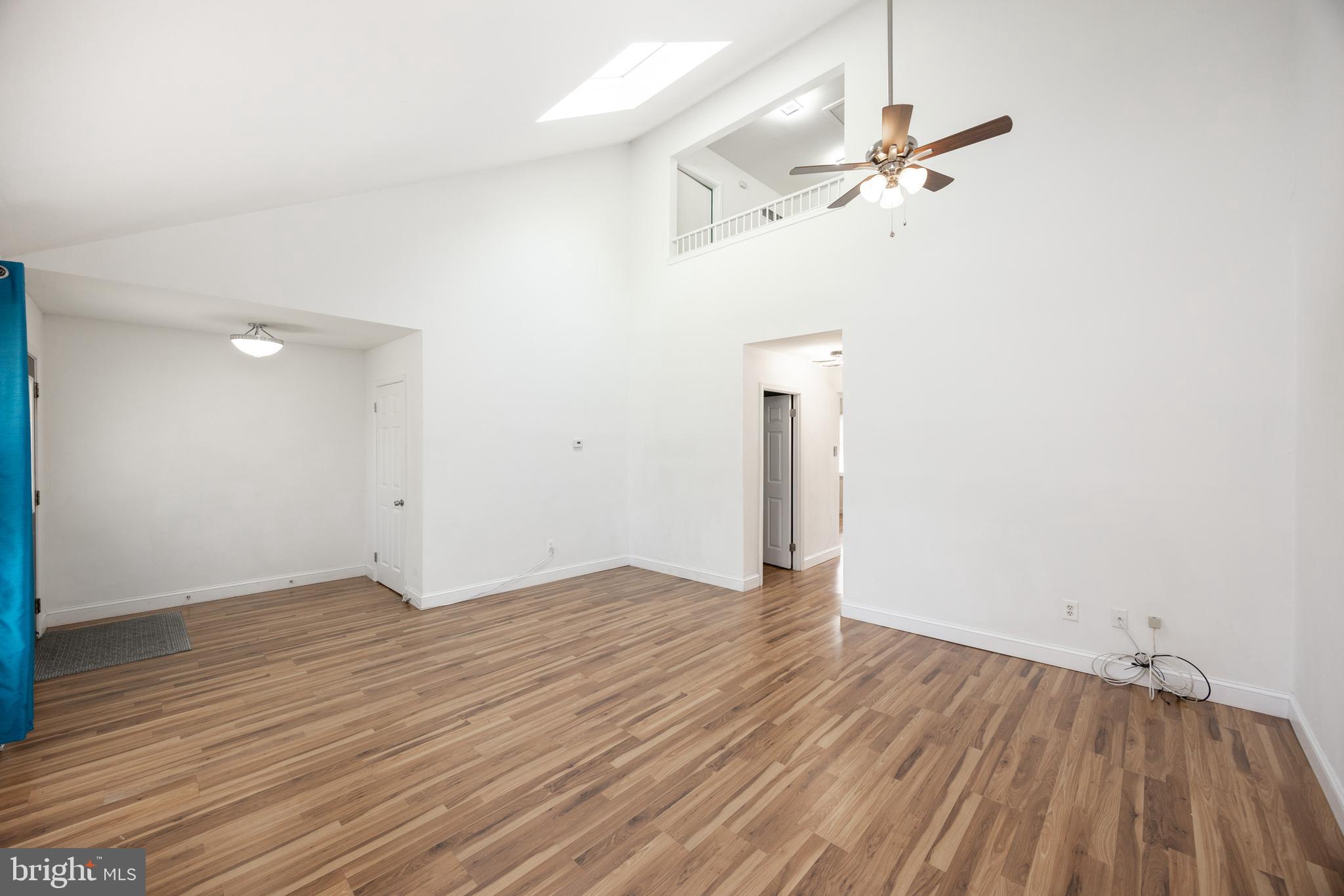 INGLESIDE VILLAGE - Residential