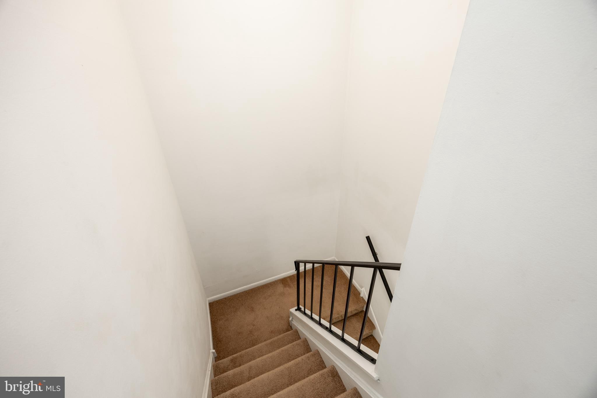 INGLESIDE VILLAGE - Residential