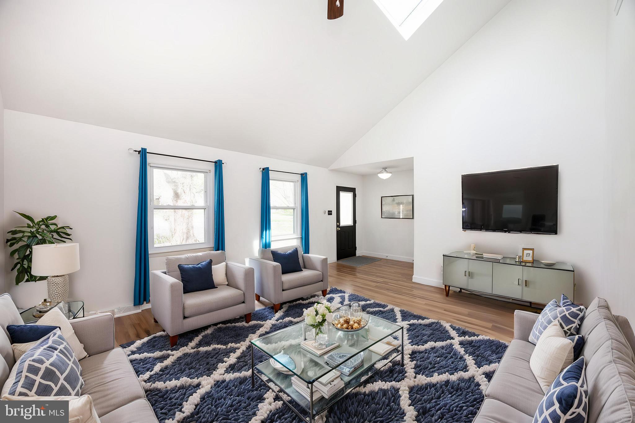 INGLESIDE VILLAGE - Residential