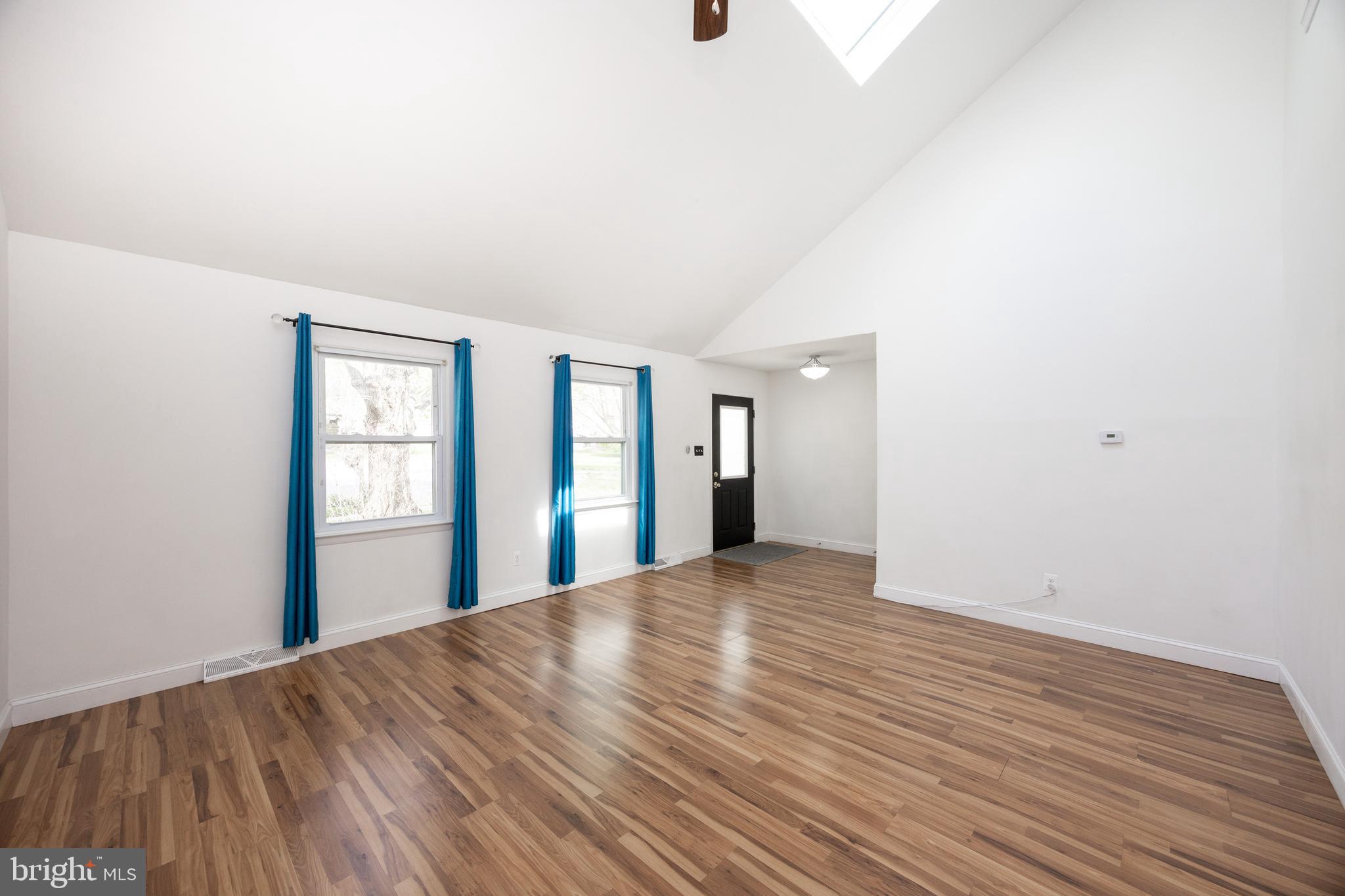 INGLESIDE VILLAGE - Residential