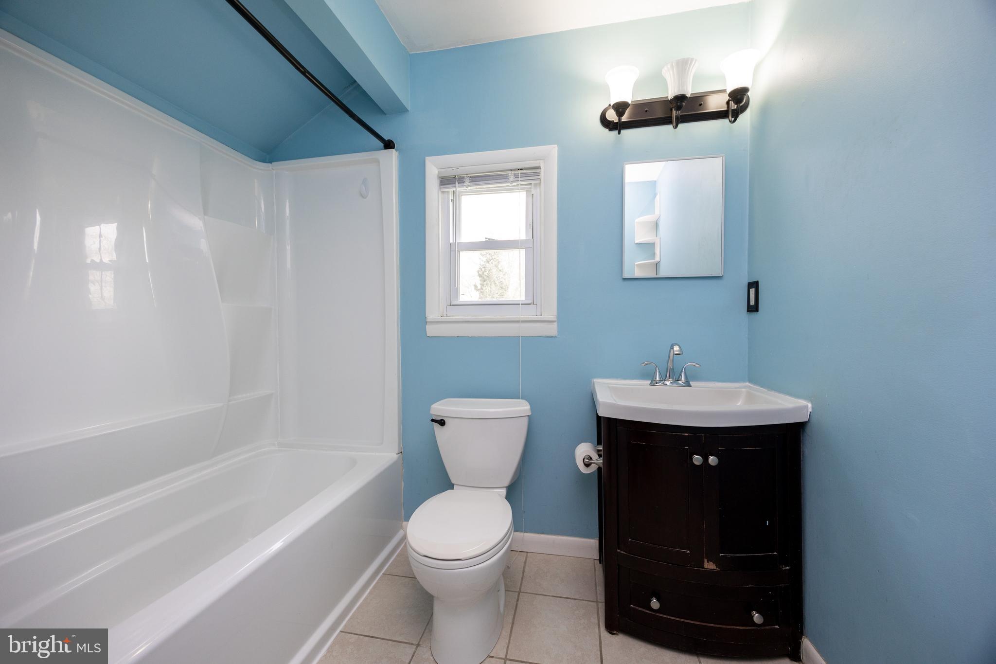 INGLESIDE VILLAGE - Residential