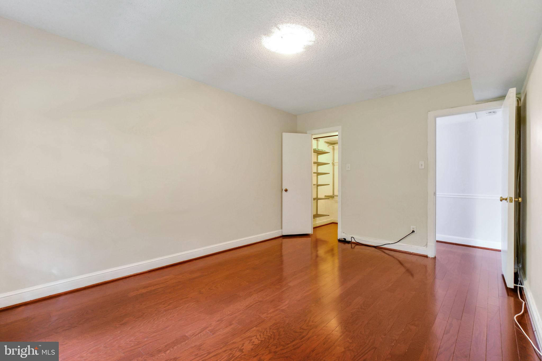 CAMBRIDGE COURTS - Residential
