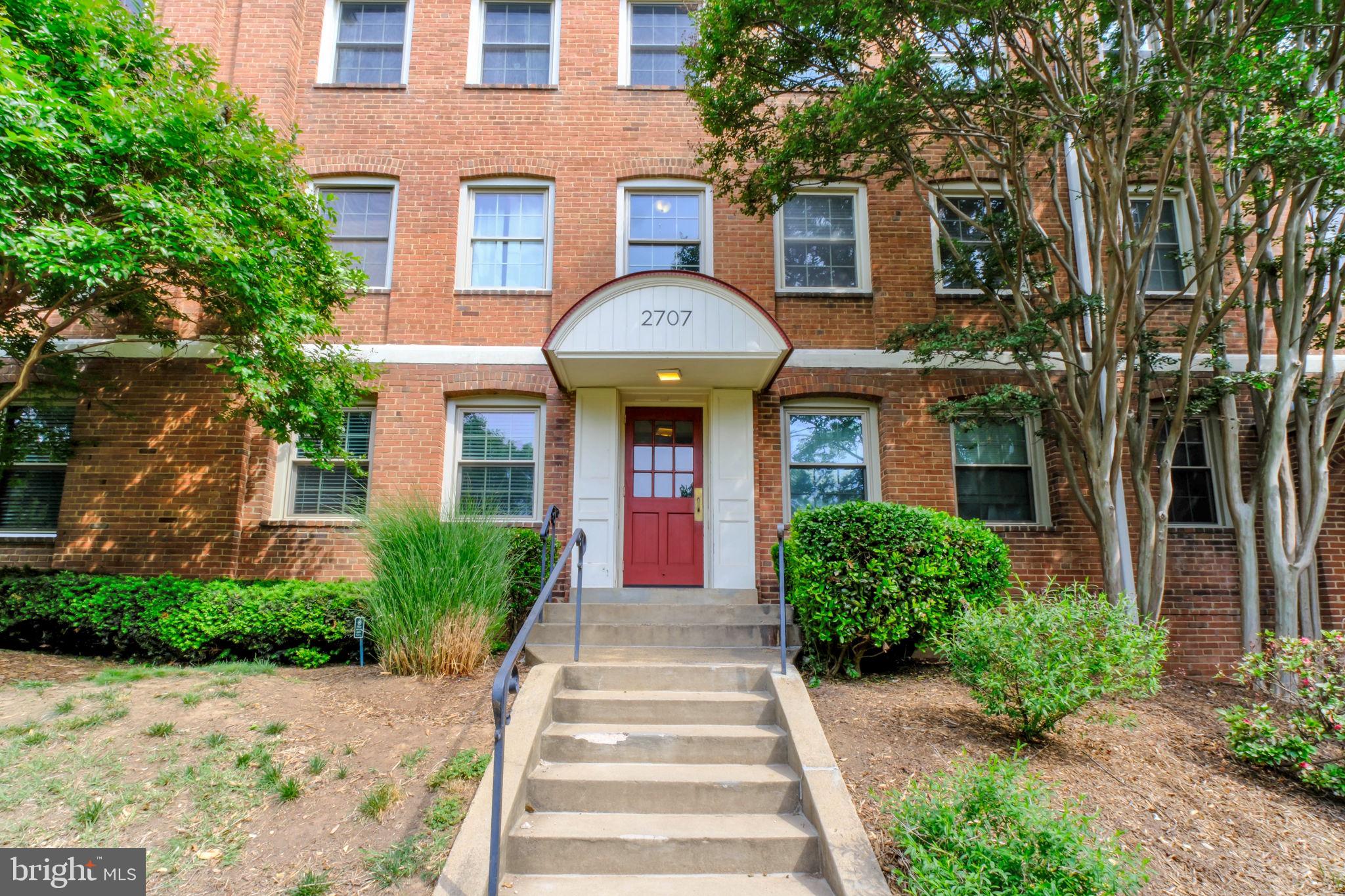 2707 ARLINGTON BOULEVARD 106