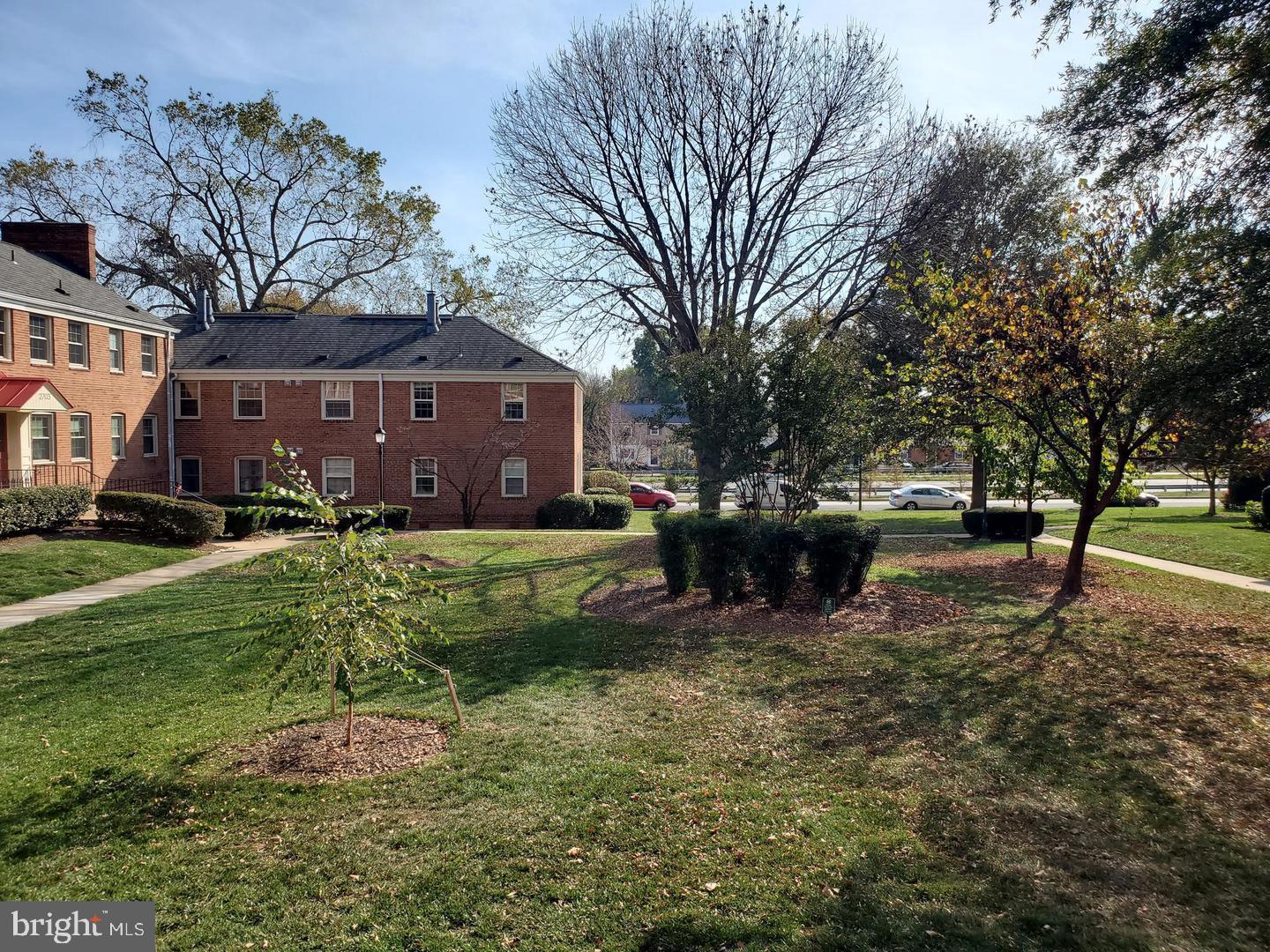 2707 ARLINGTON BOULEVARD 106