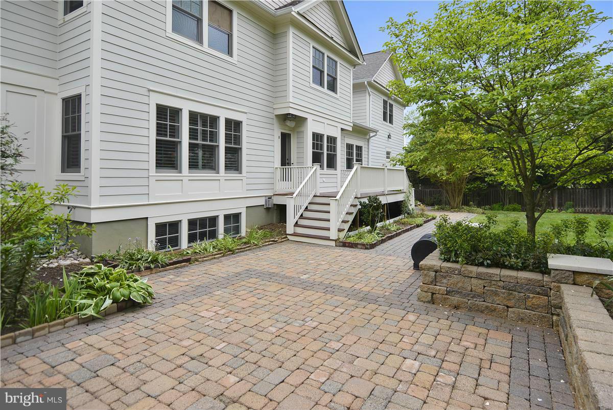 BROADMONT - Residential