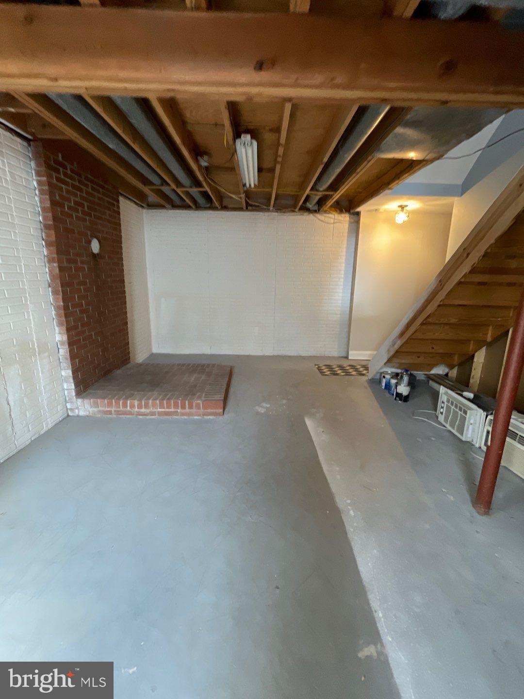 PINEY RIDGE VILLAGE - Residential Lease