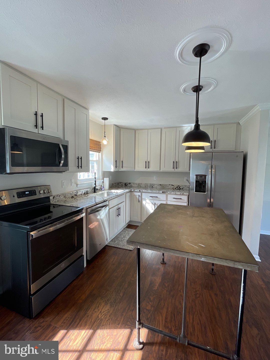 PINEY RIDGE VILLAGE - Residential Lease