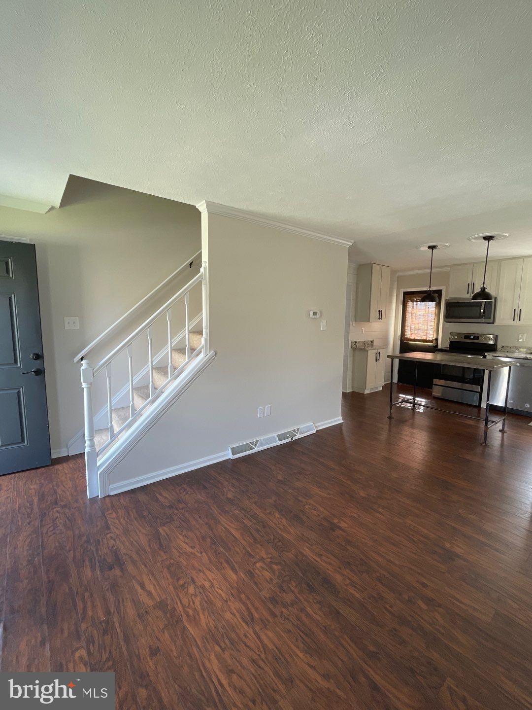 PINEY RIDGE VILLAGE - Residential Lease