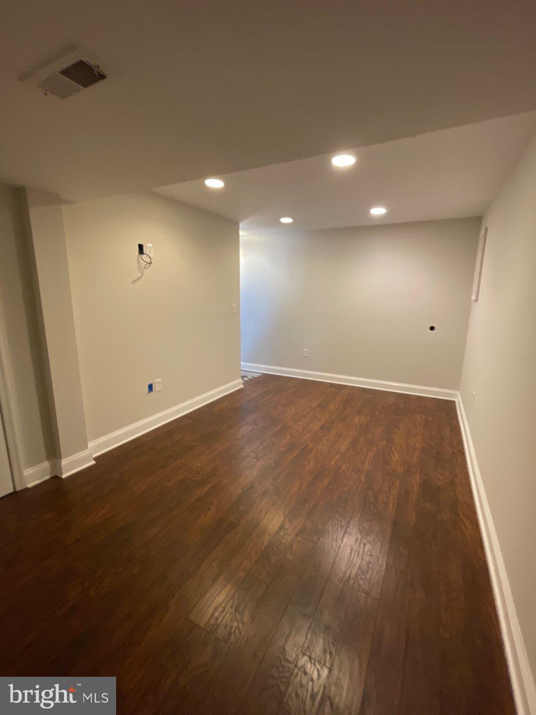 PINEY RIDGE VILLAGE - Residential Lease