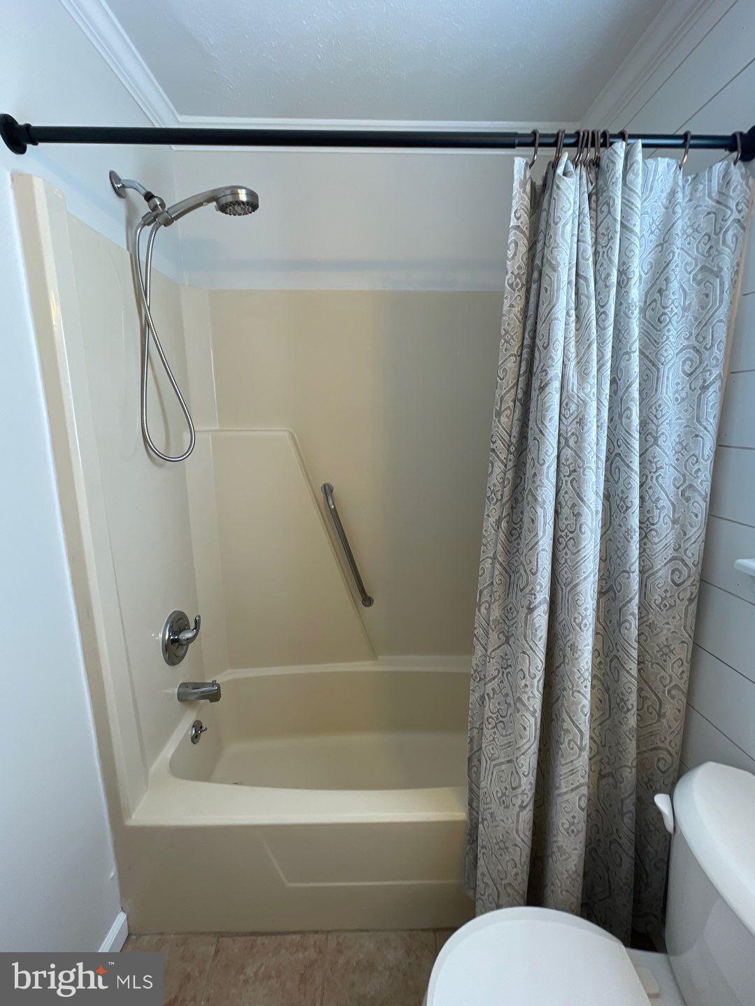 PINEY RIDGE VILLAGE - Residential Lease