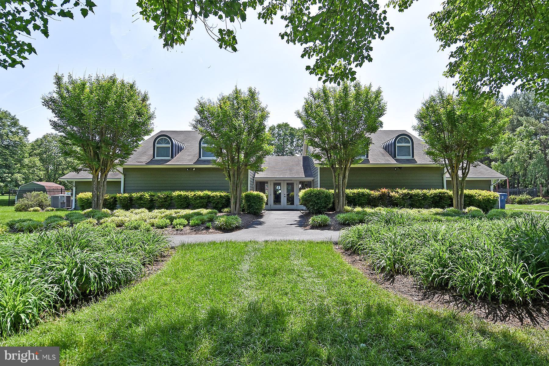 COUNTRYSIDE - Residential