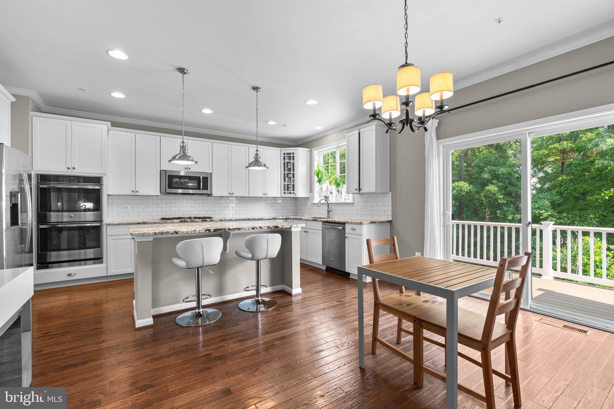 VILLAGGIO ENCLAVE - Residential