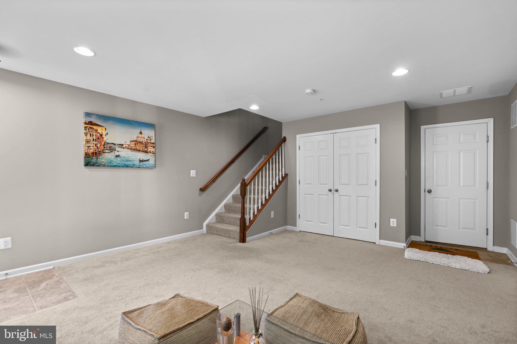 VILLAGGIO ENCLAVE - Residential