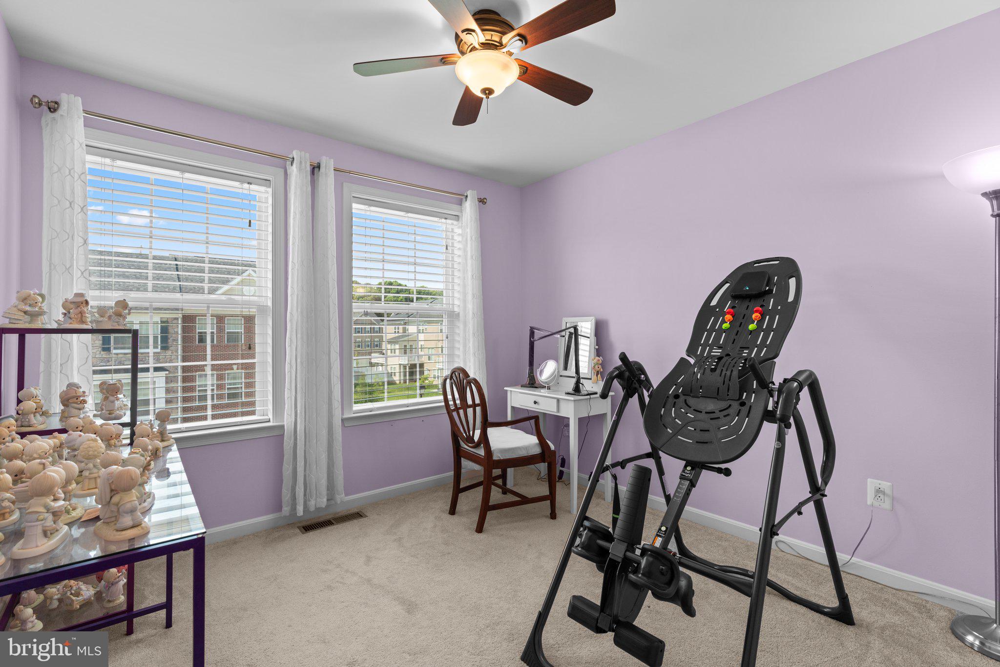 VILLAGGIO ENCLAVE - Residential