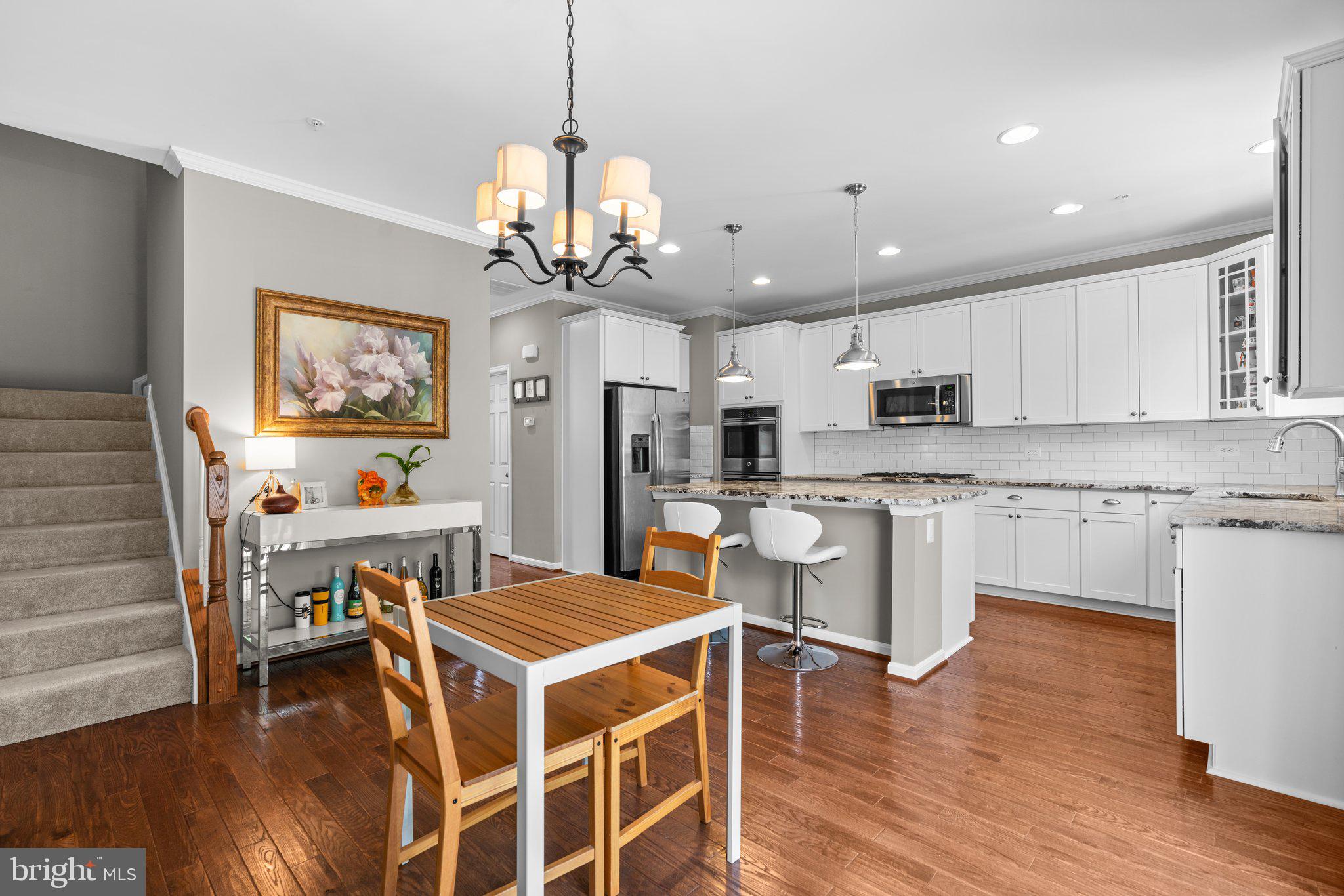 VILLAGGIO ENCLAVE - Residential