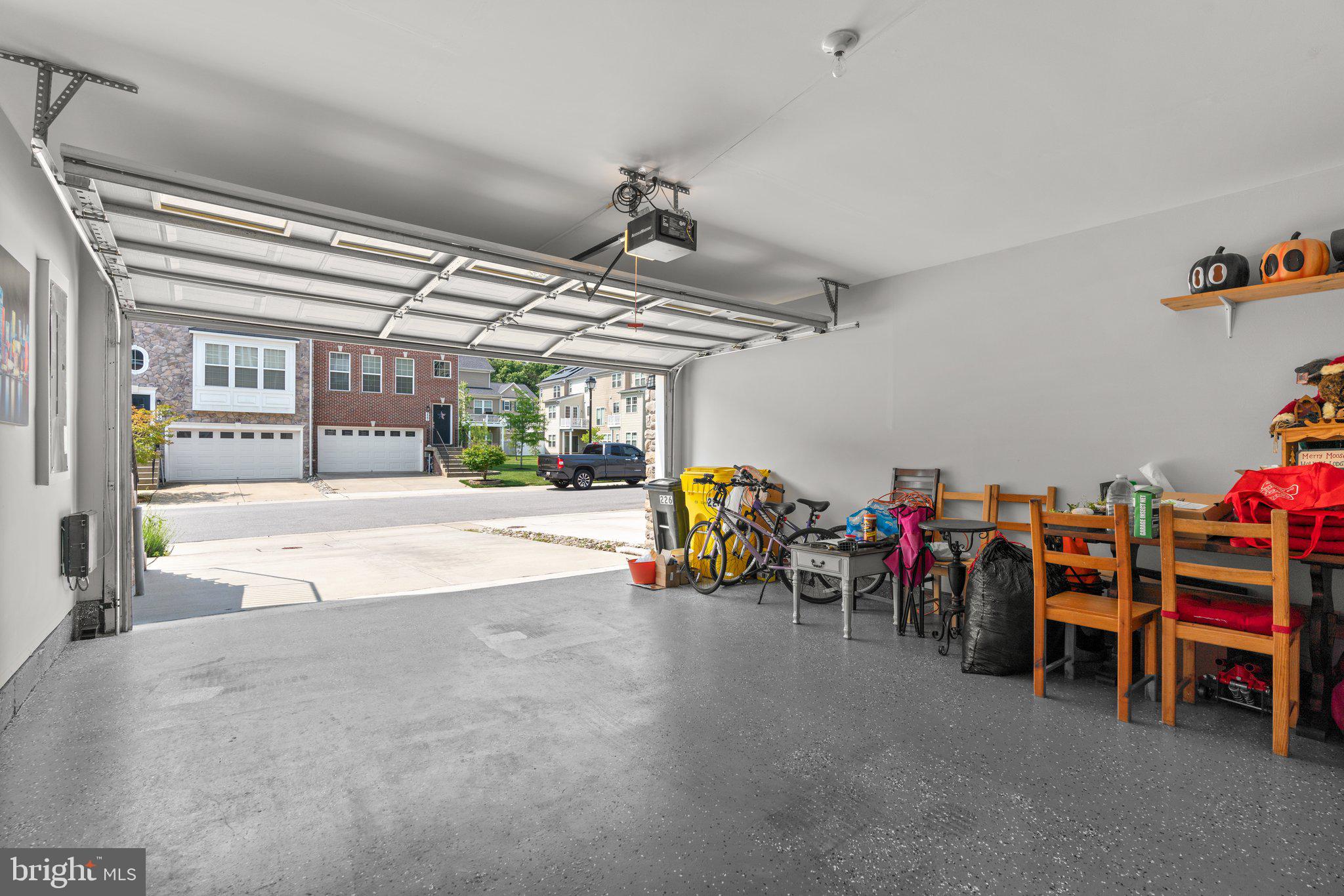 VILLAGGIO ENCLAVE - Residential