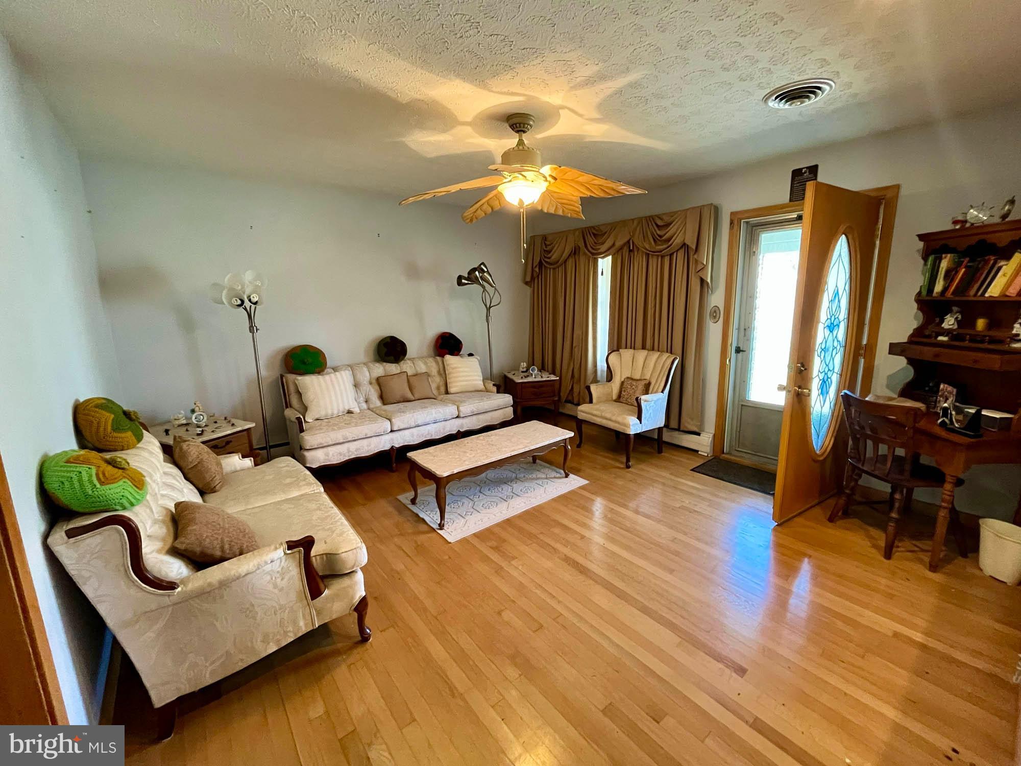 WESTLAKE - Residential