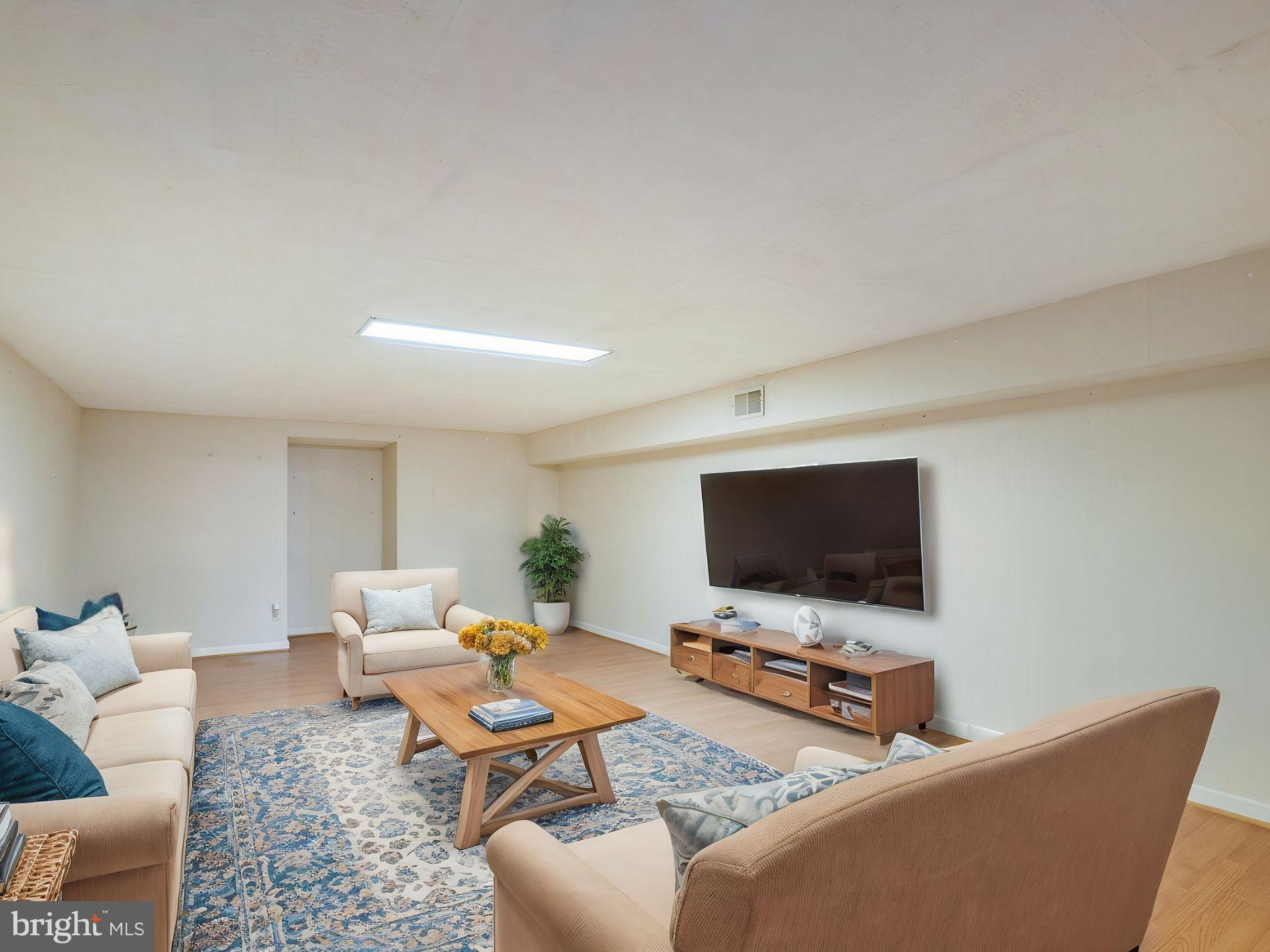 ARAGONA VILLAGE - Residential