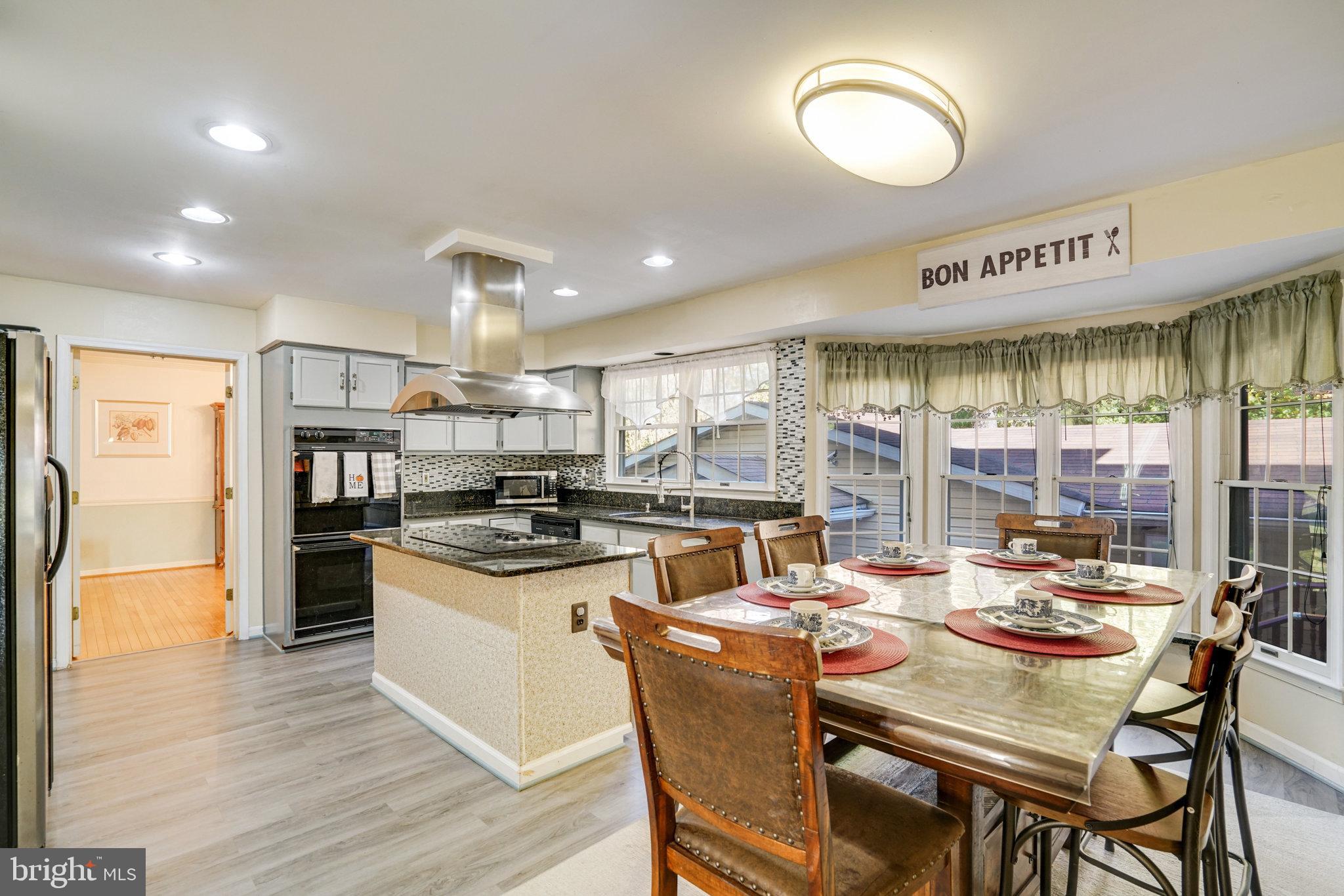 ARAGONA VILLAGE - Residential