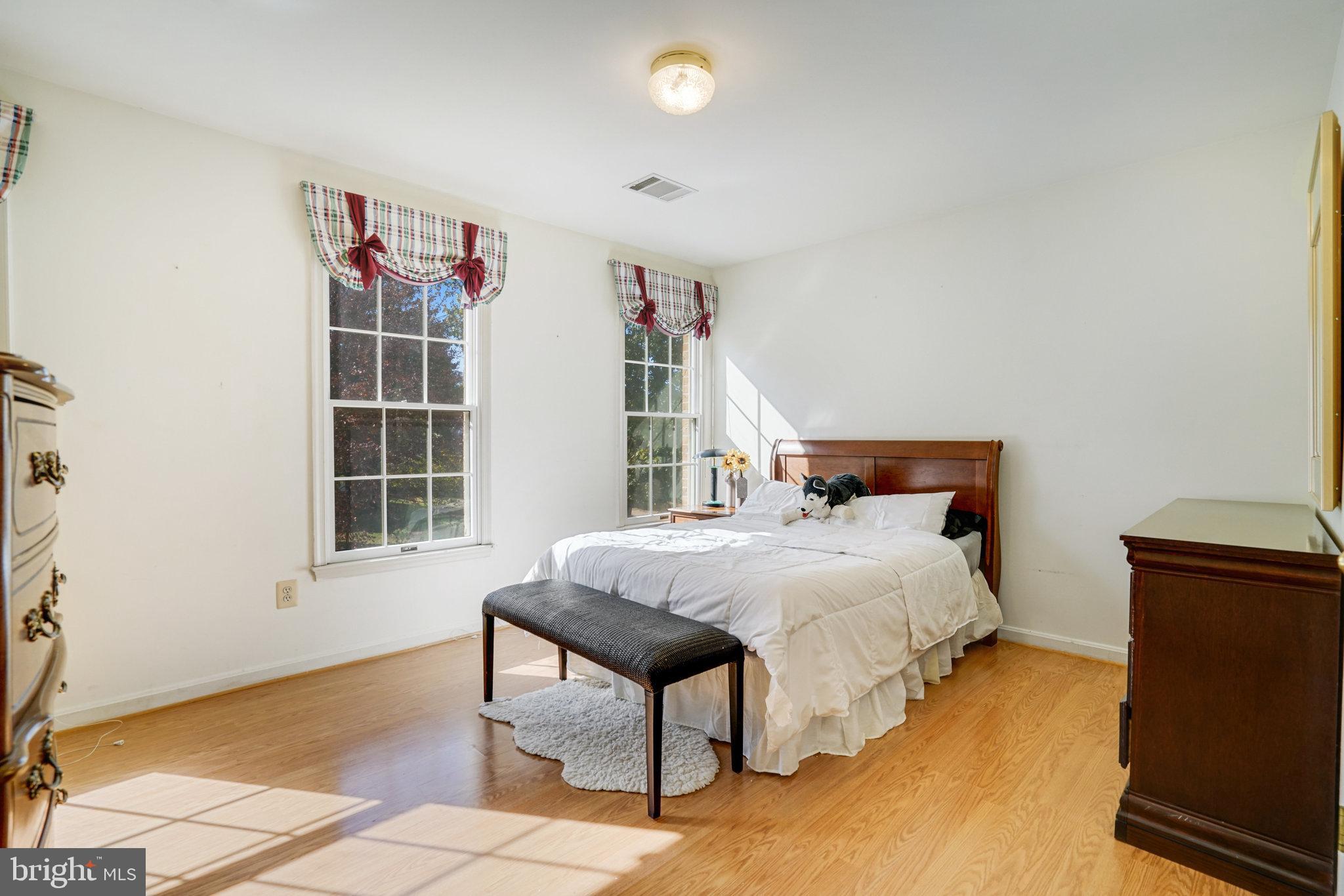 ARAGONA VILLAGE - Residential