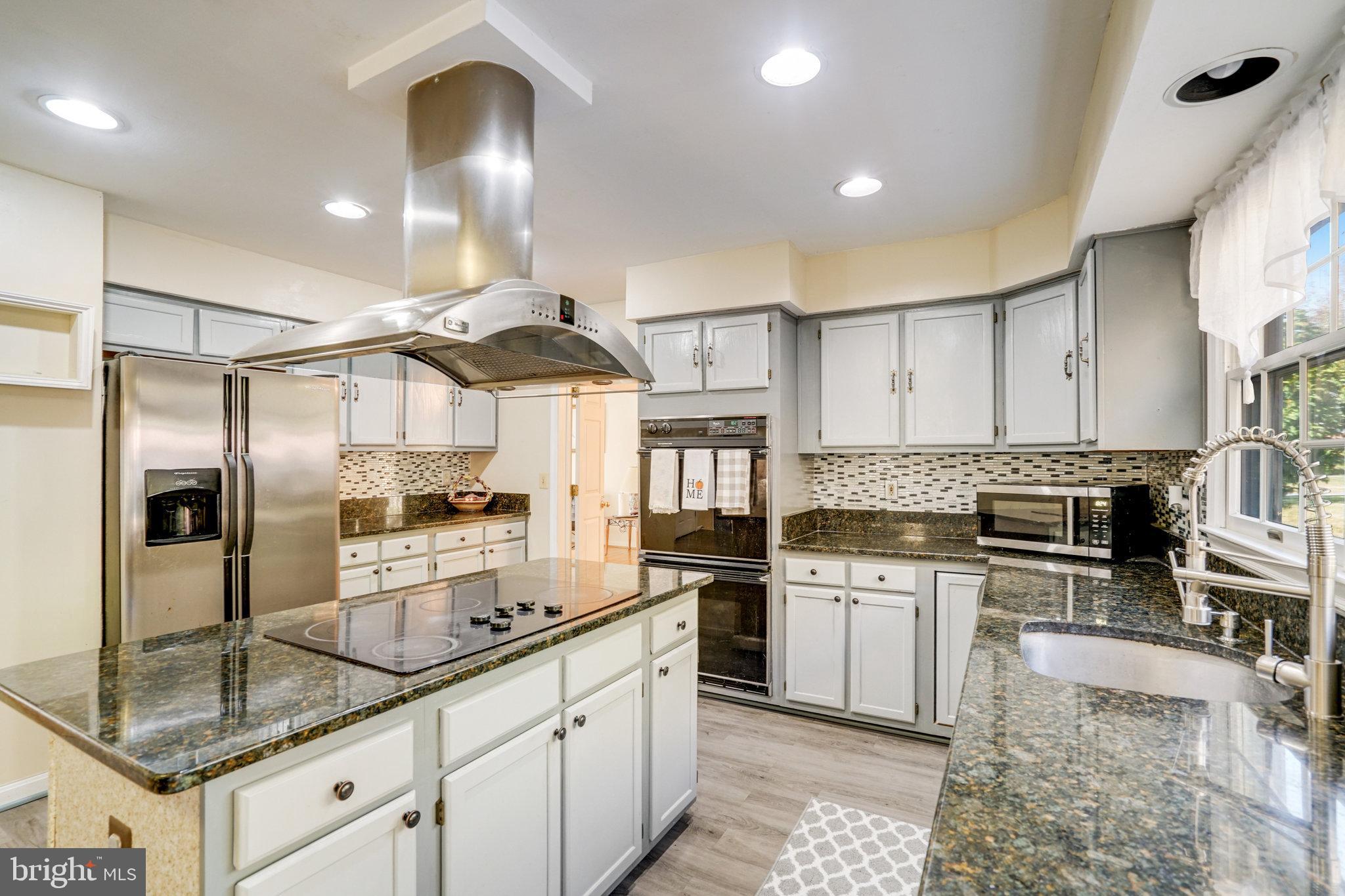 ARAGONA VILLAGE - Residential