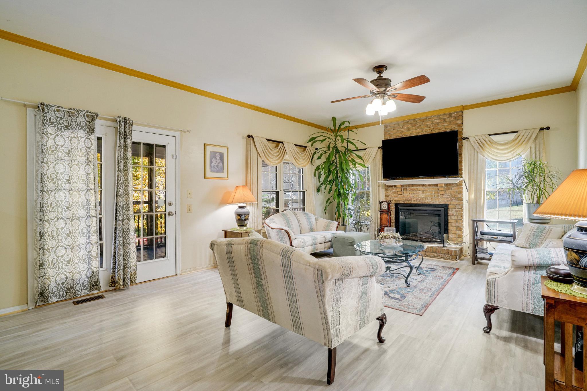 ARAGONA VILLAGE - Residential