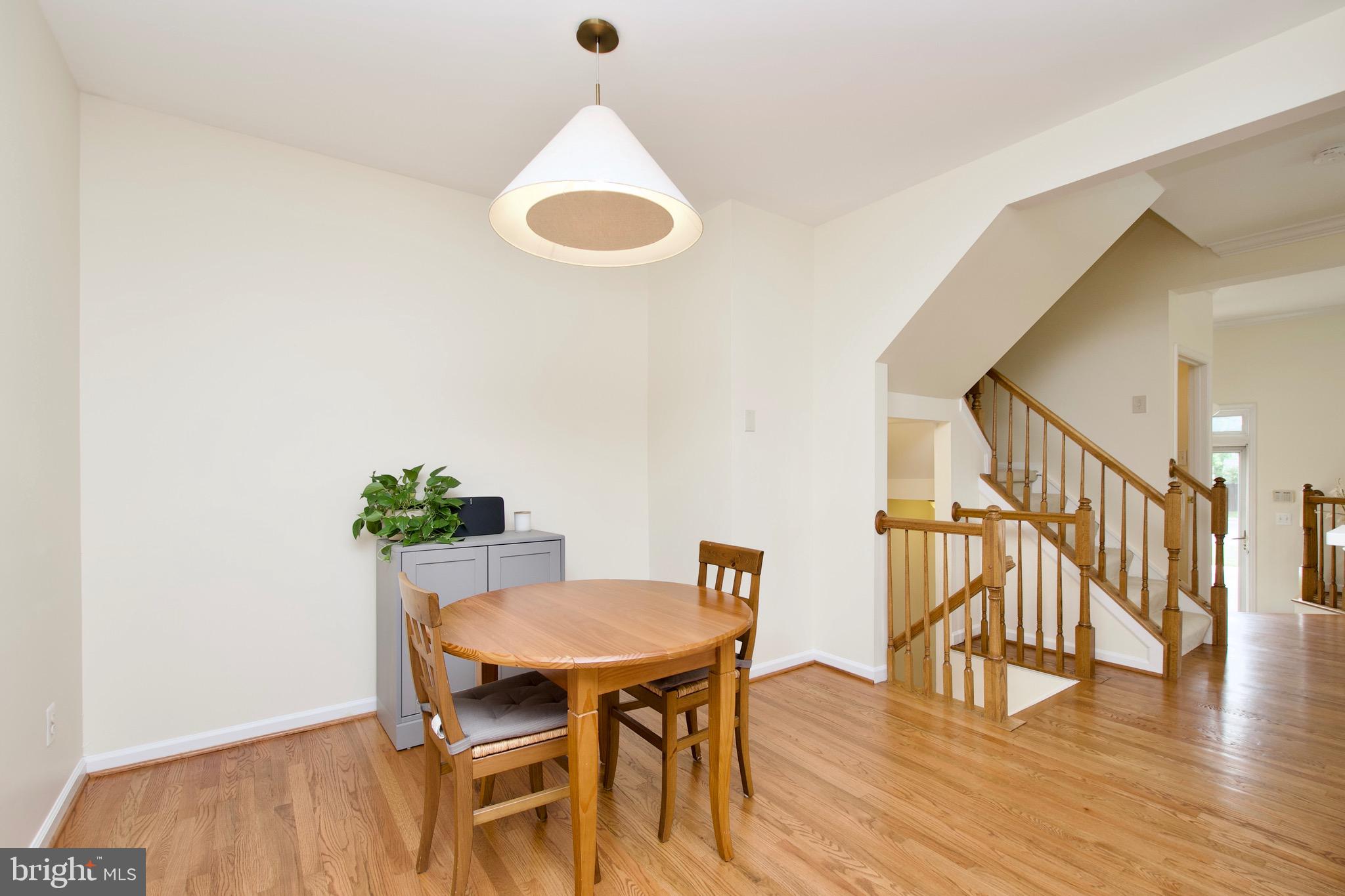 ISLAND CREEK - Residential