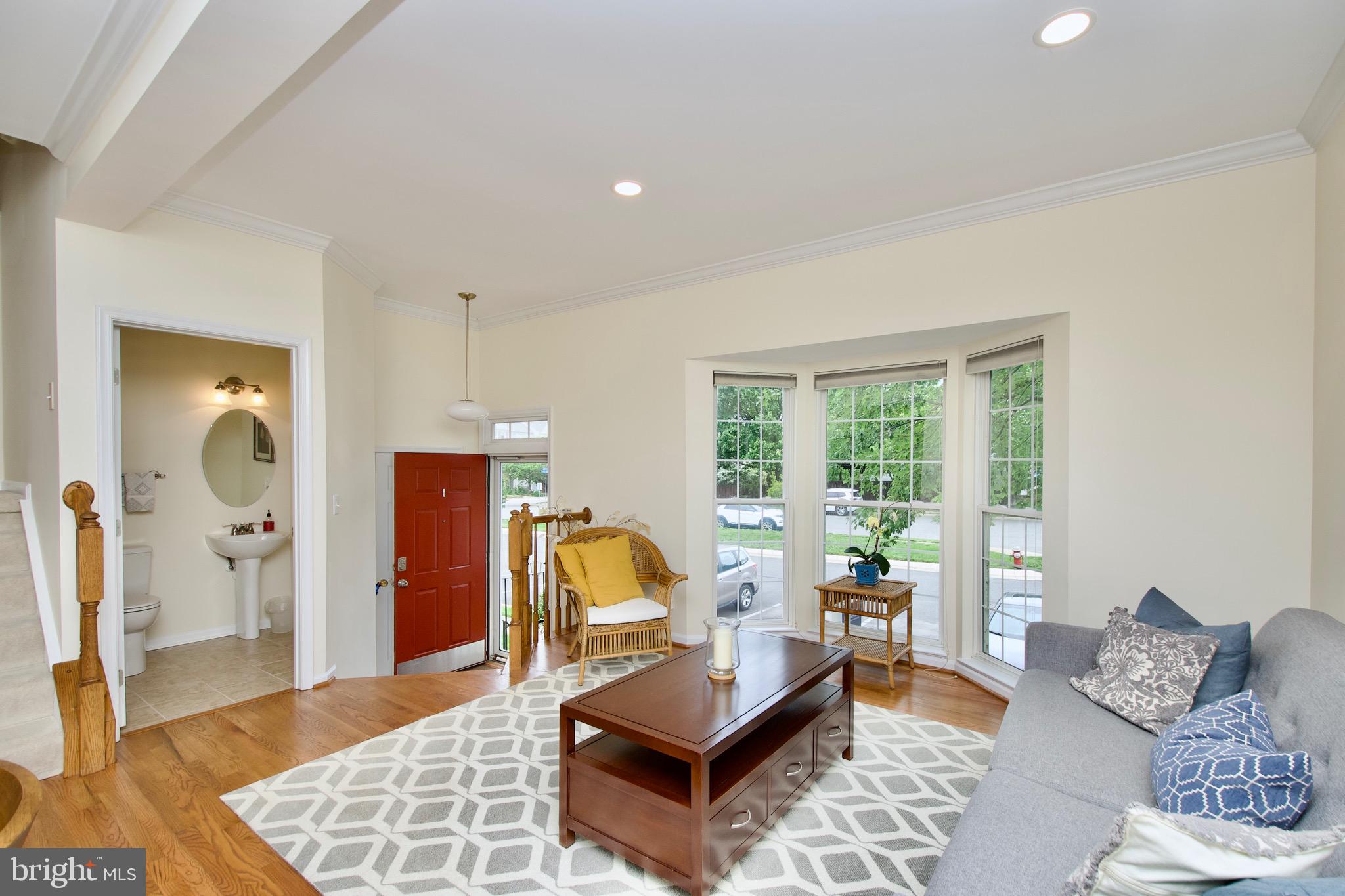 ISLAND CREEK - Residential