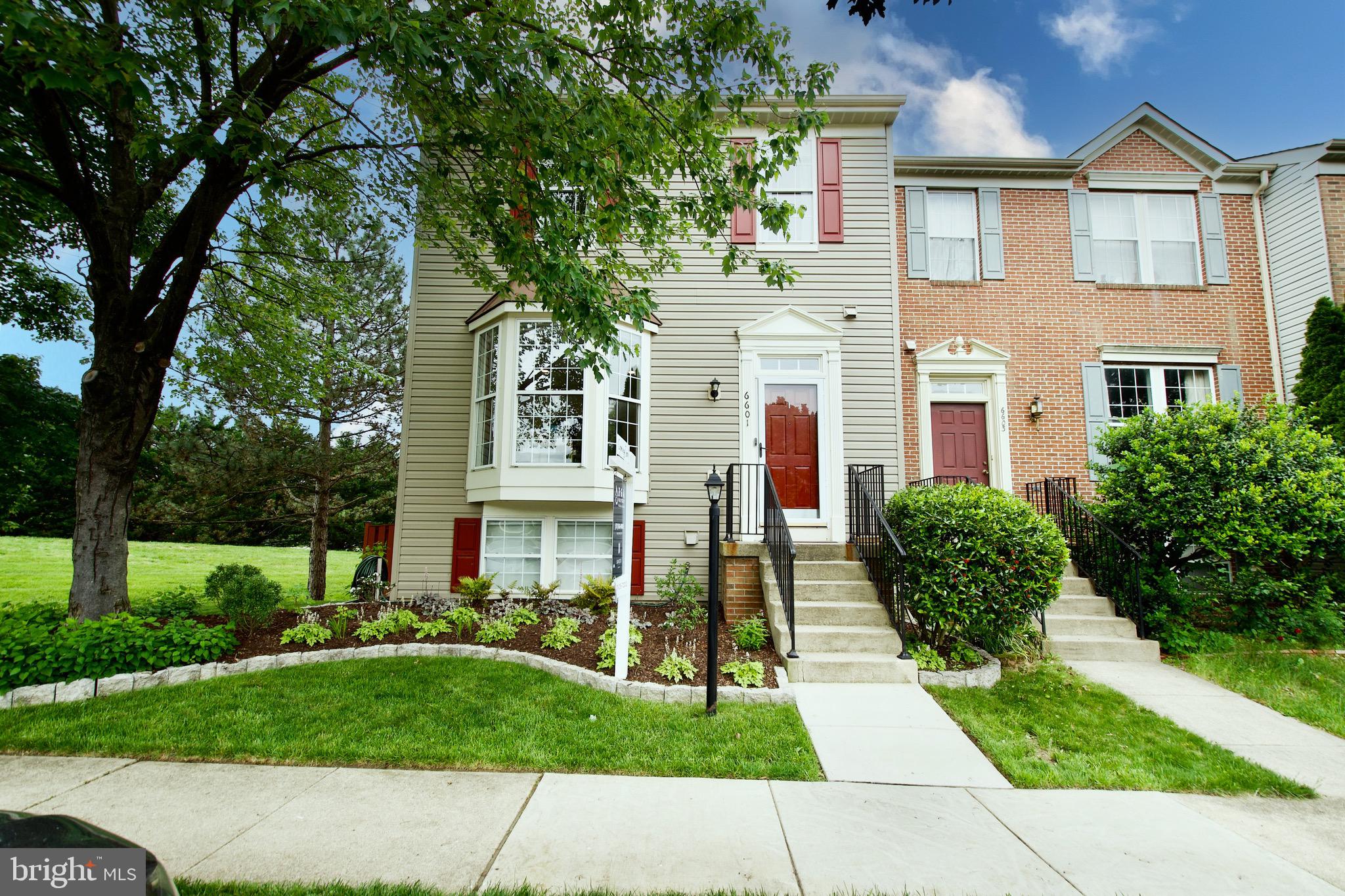 ISLAND CREEK - Residential