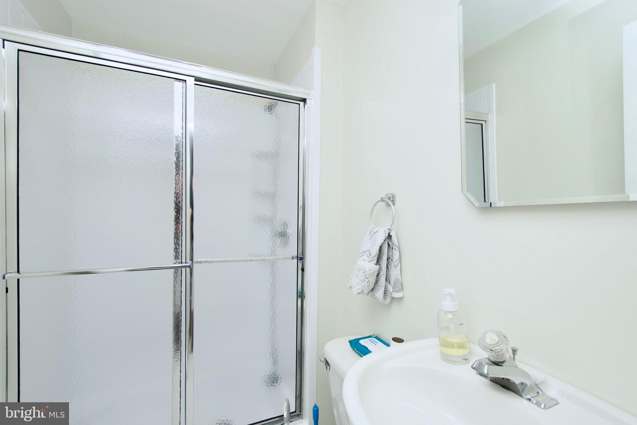 ISLAND CREEK - Residential