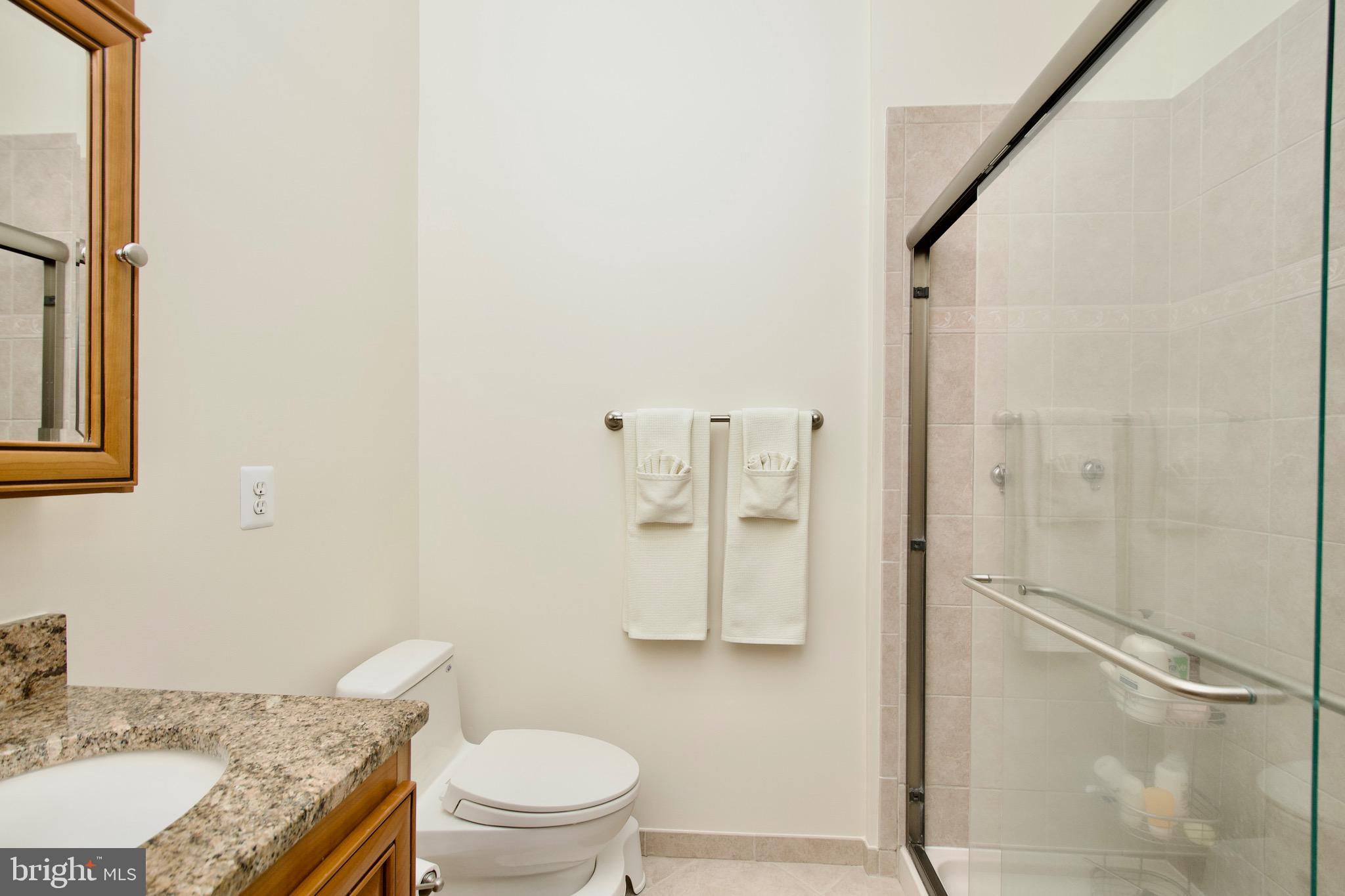 ISLAND CREEK - Residential