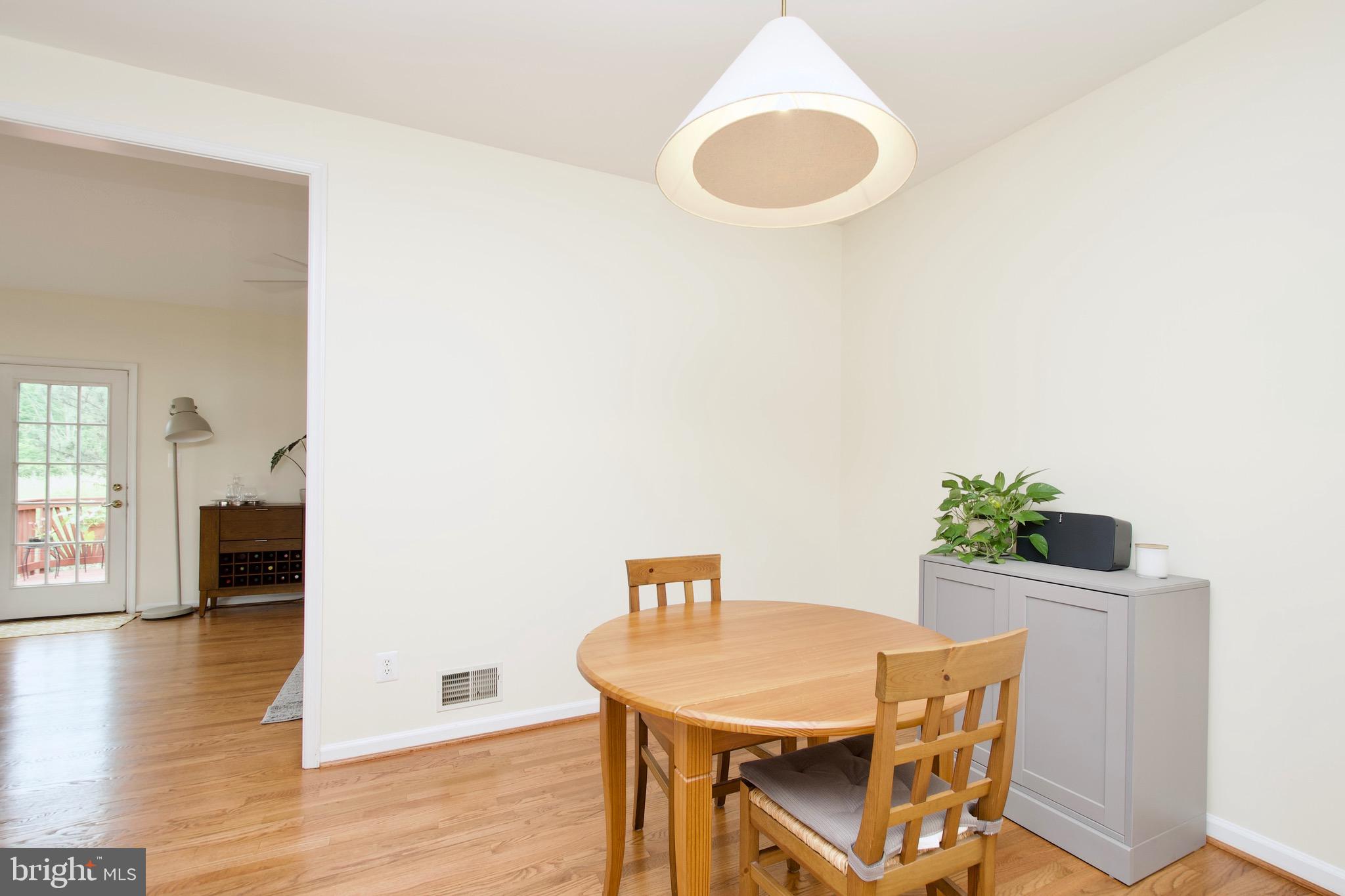 ISLAND CREEK - Residential