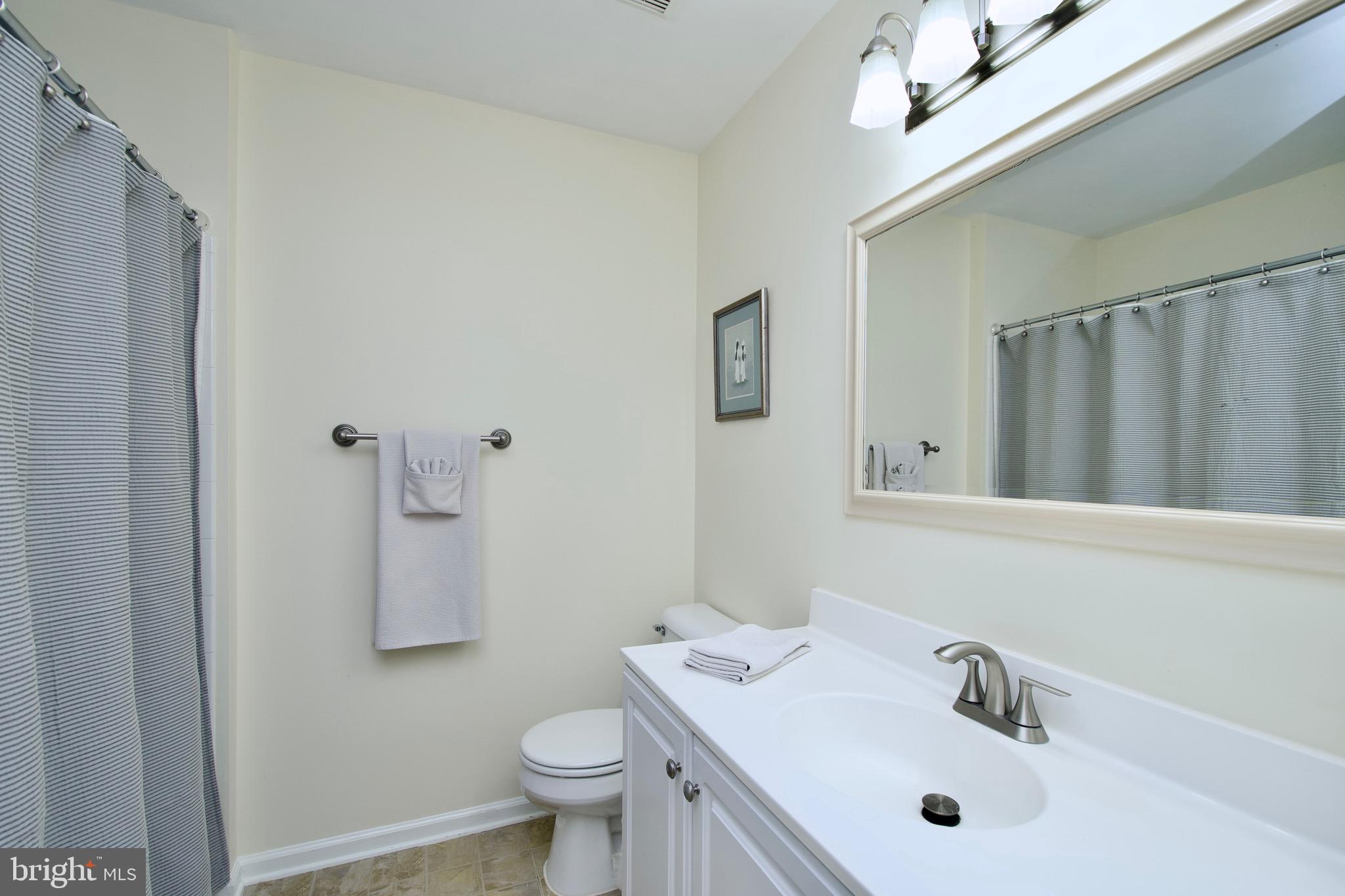 ISLAND CREEK - Residential