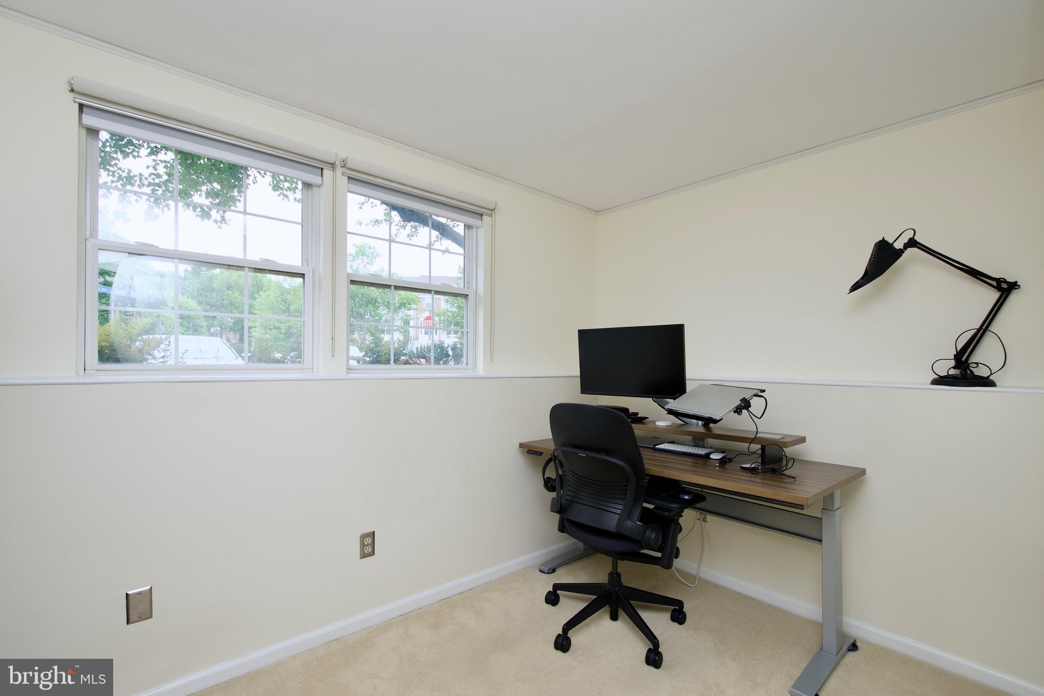 ISLAND CREEK - Residential