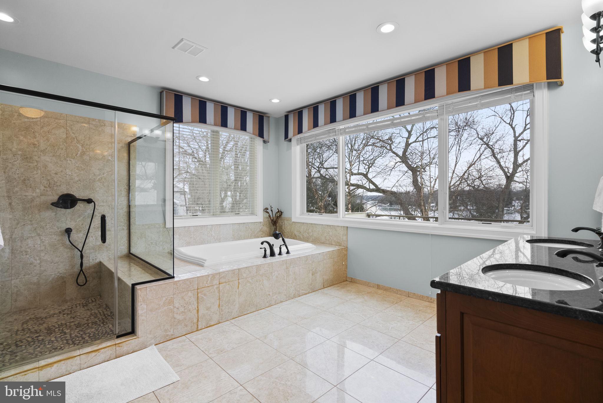 LINSTEAD ON THE SEVERN - Residential