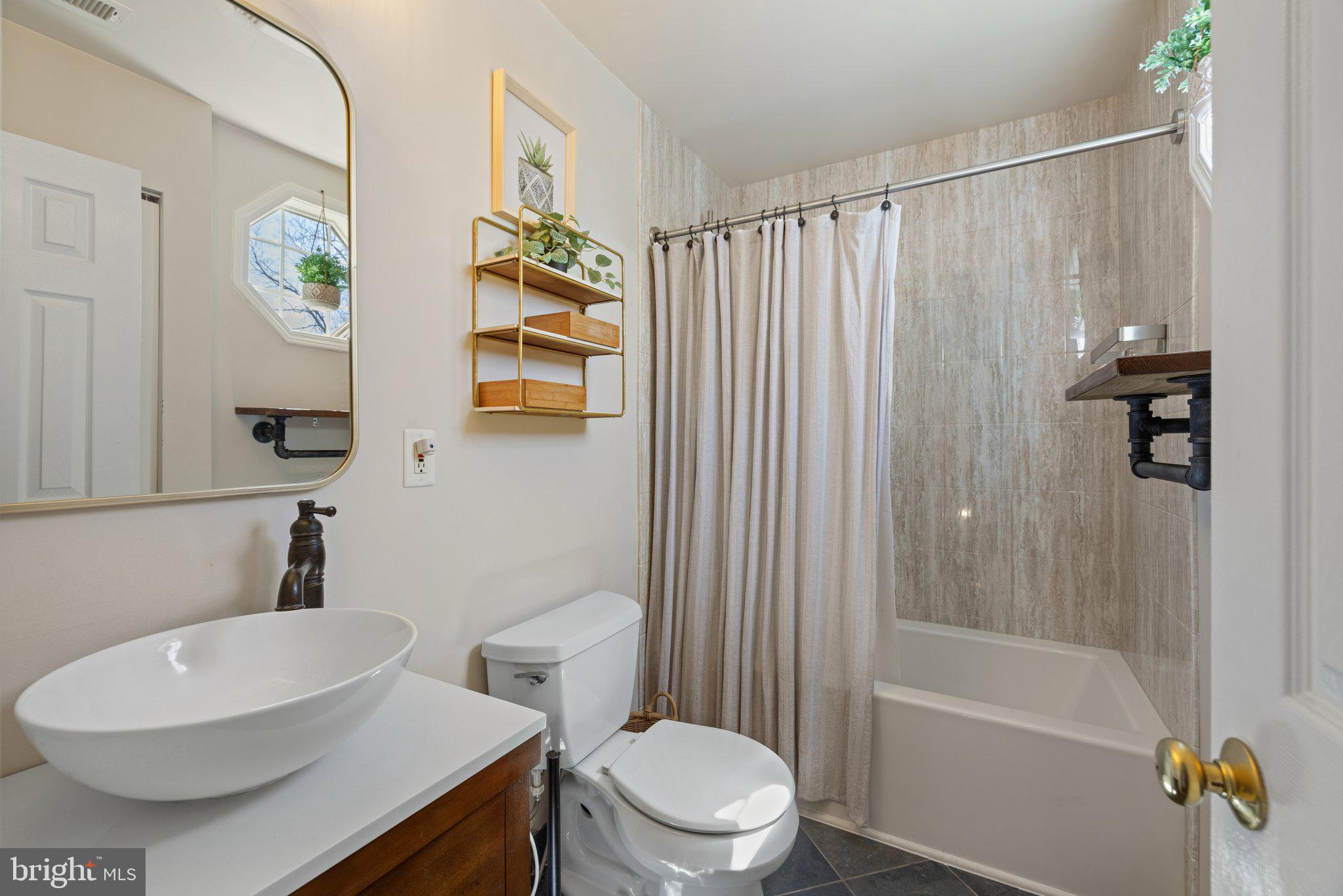 HIGH KNOB - Residential