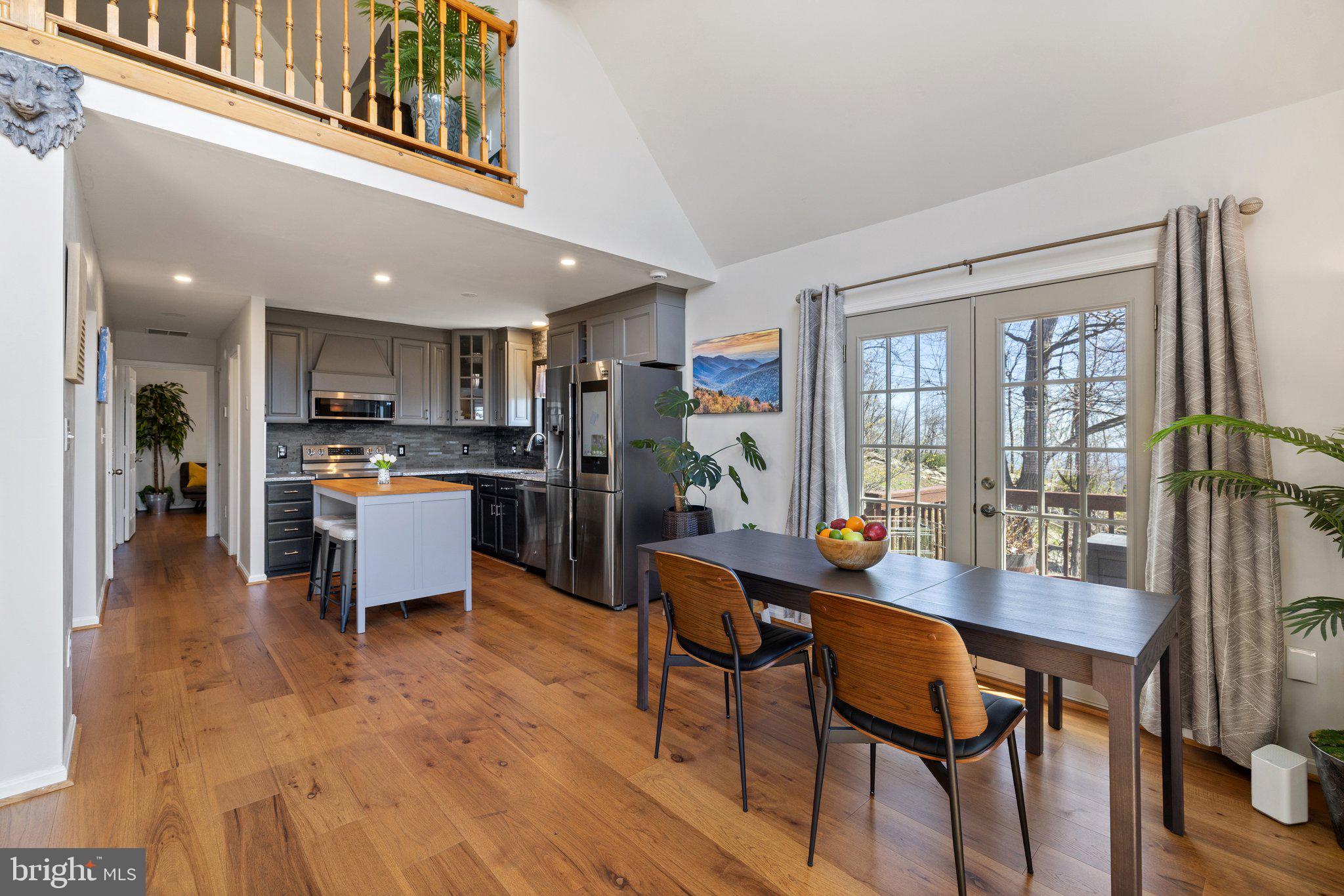 HIGH KNOB - Residential