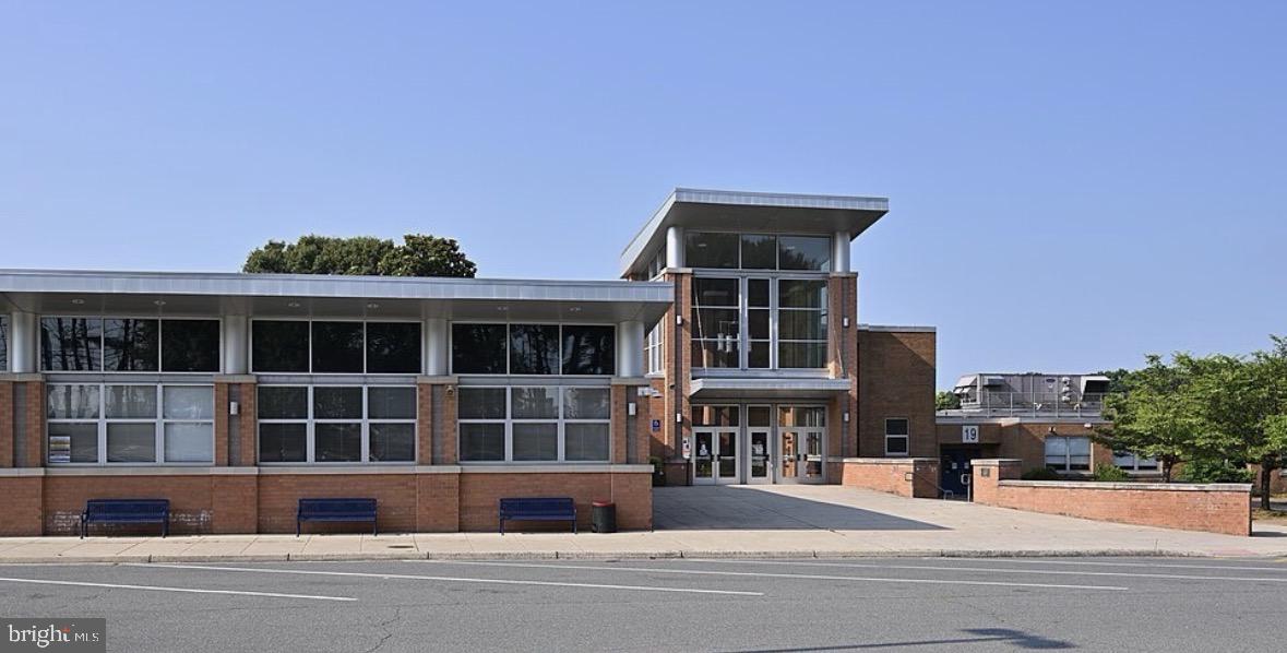 LONG BRANCH - Residential
