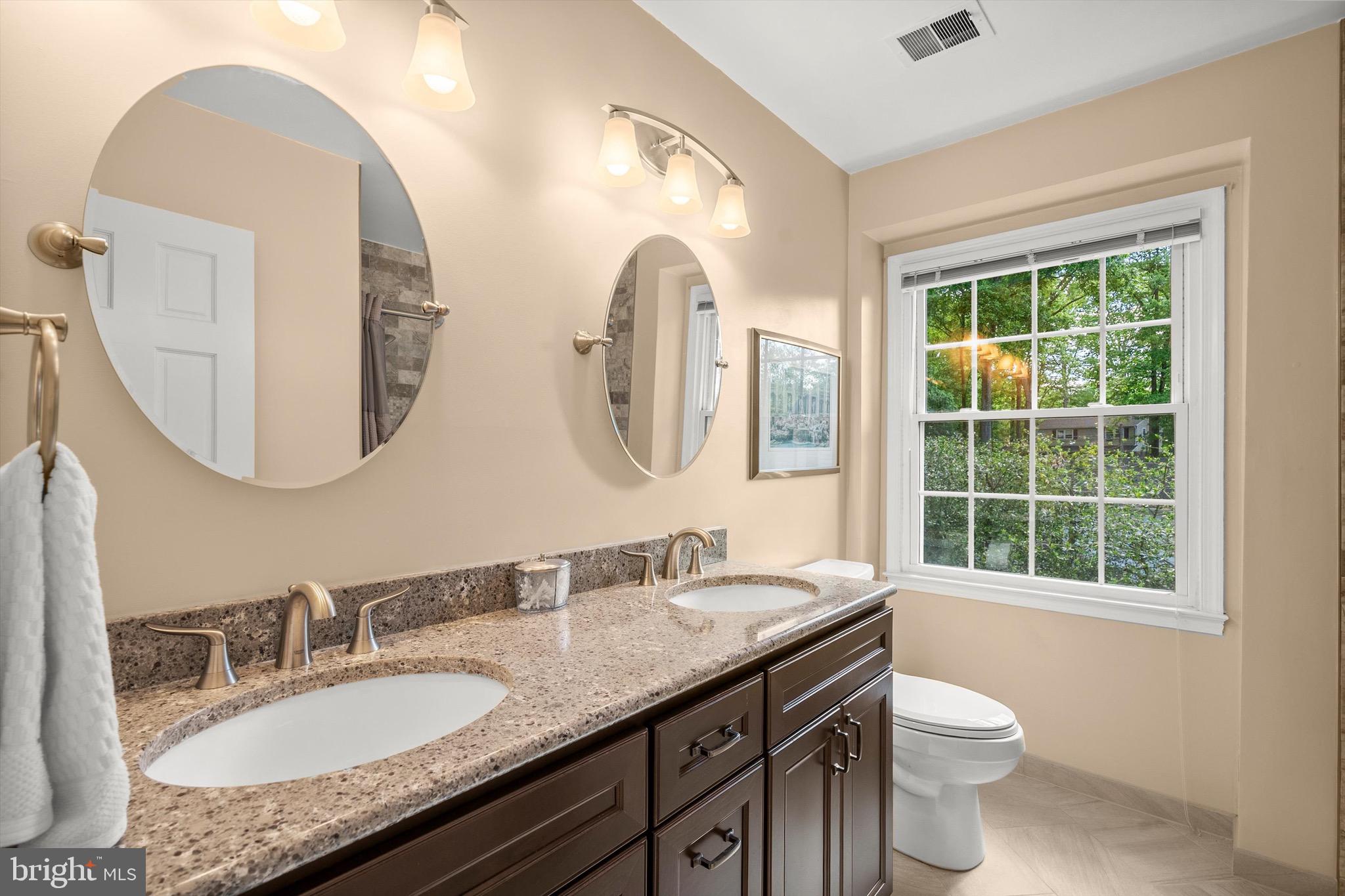 LONG BRANCH - Residential