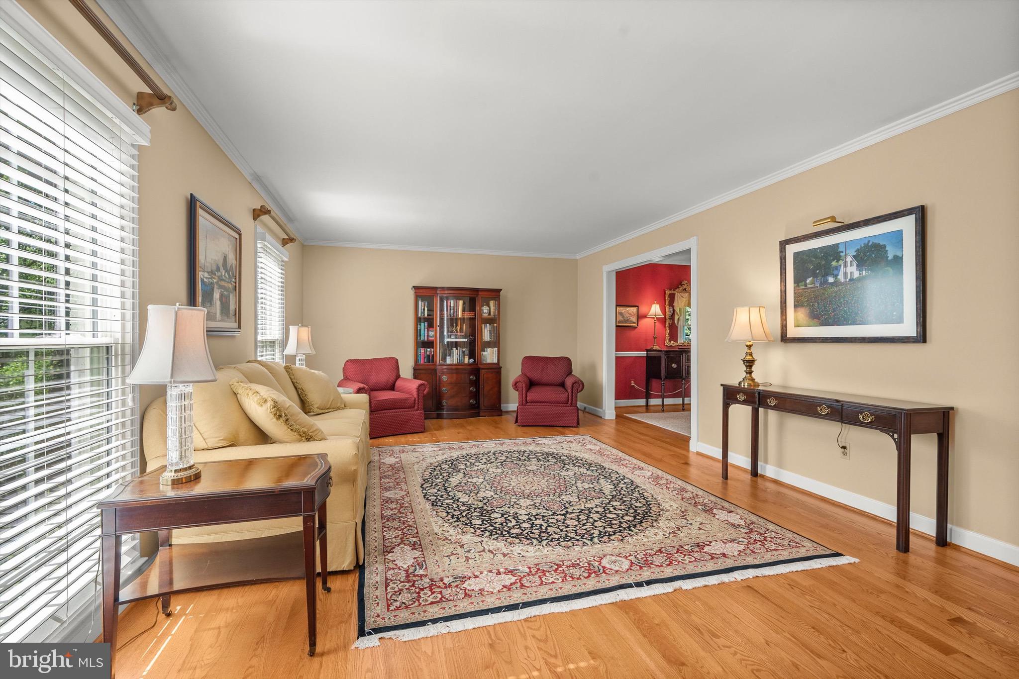 LONG BRANCH - Residential