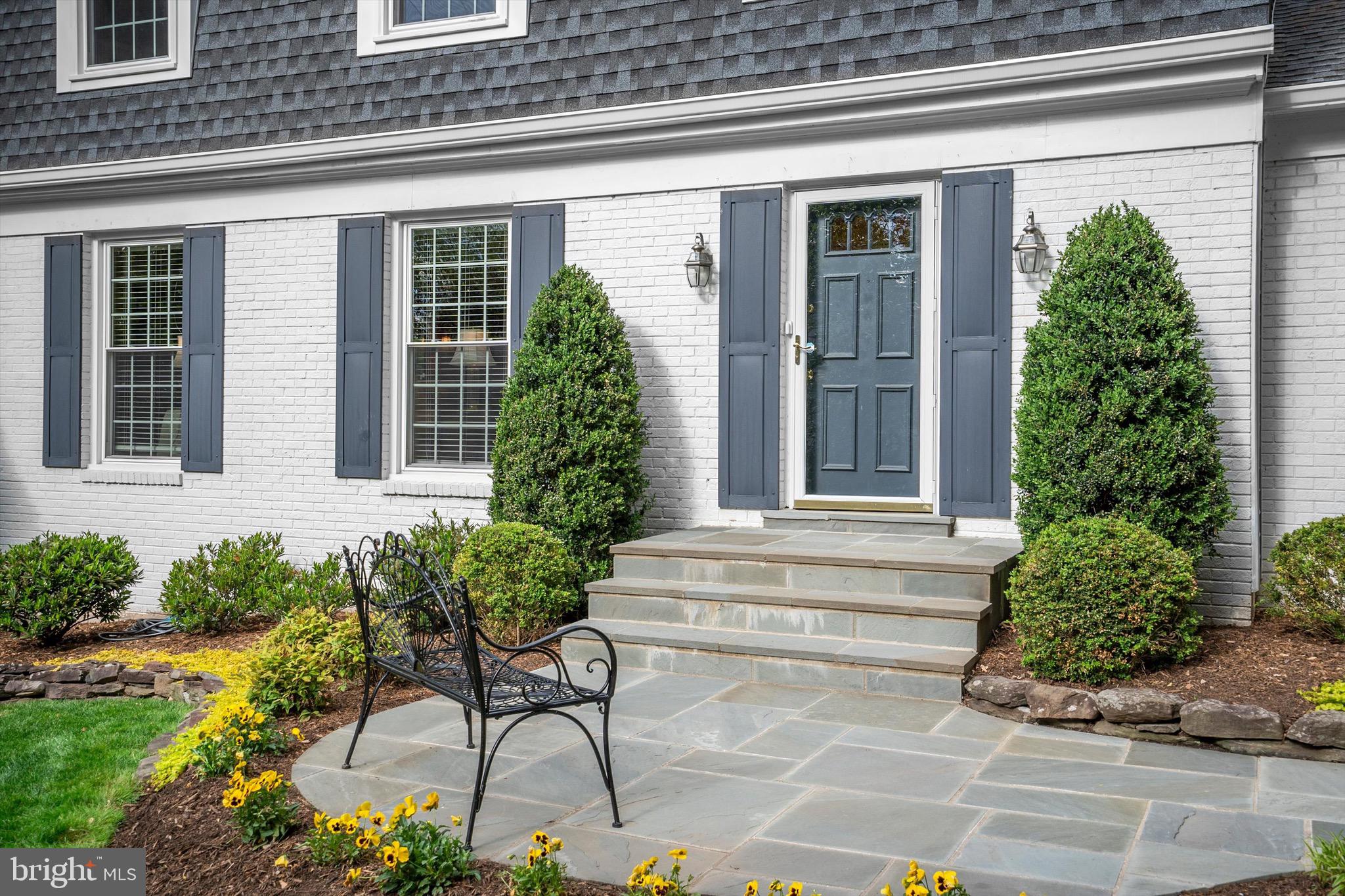 LONG BRANCH - Residential