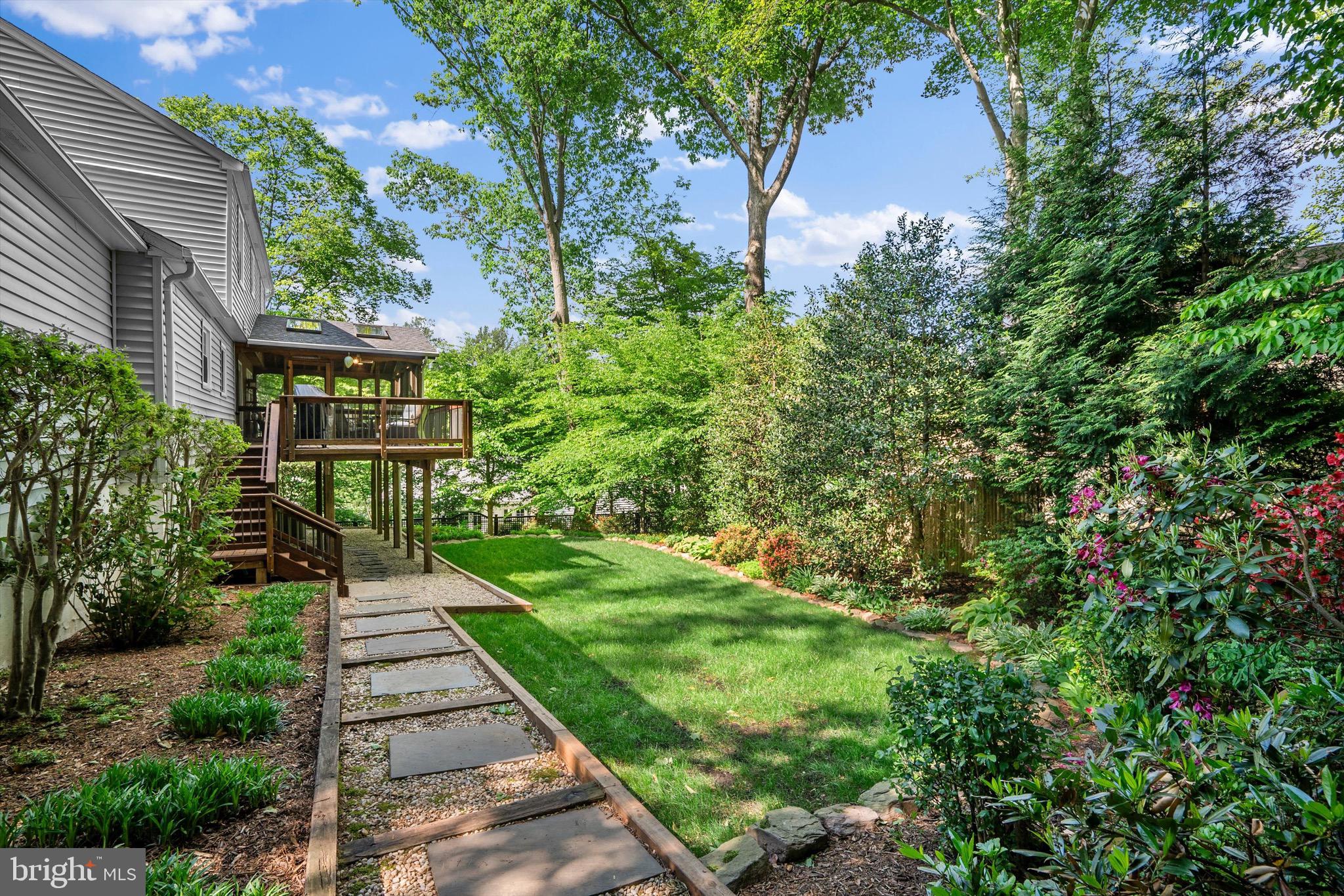 LONG BRANCH - Residential
