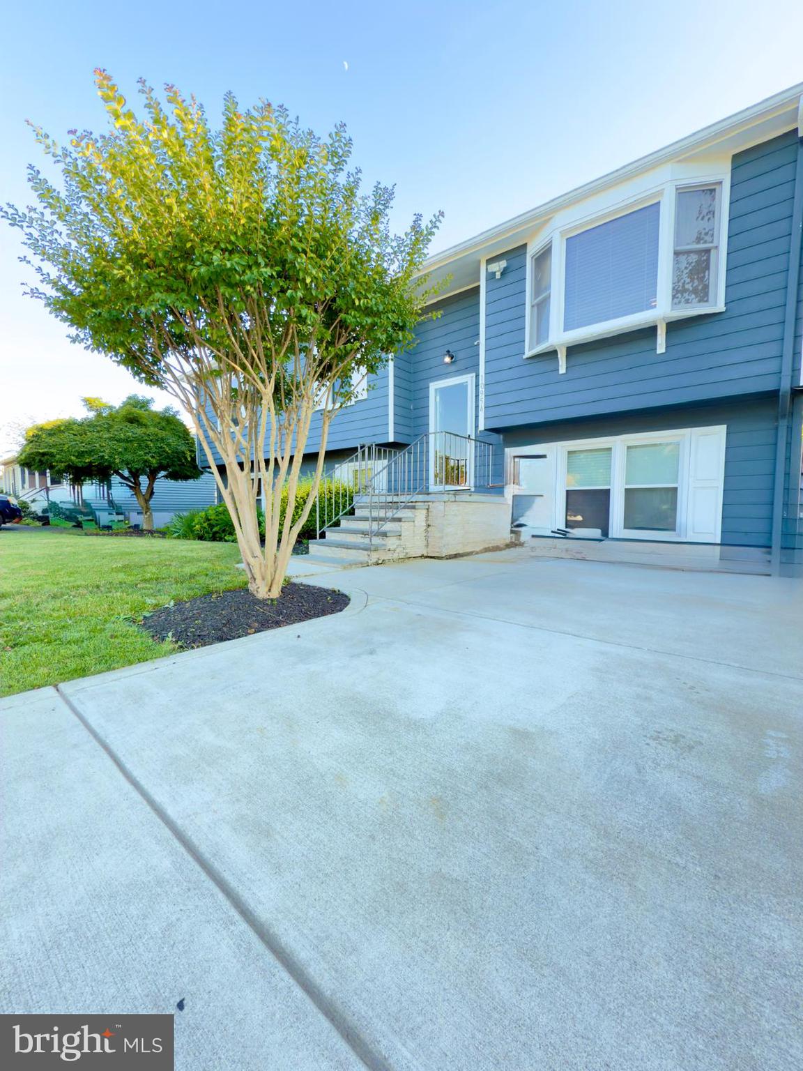 10954 BLAKE LANE