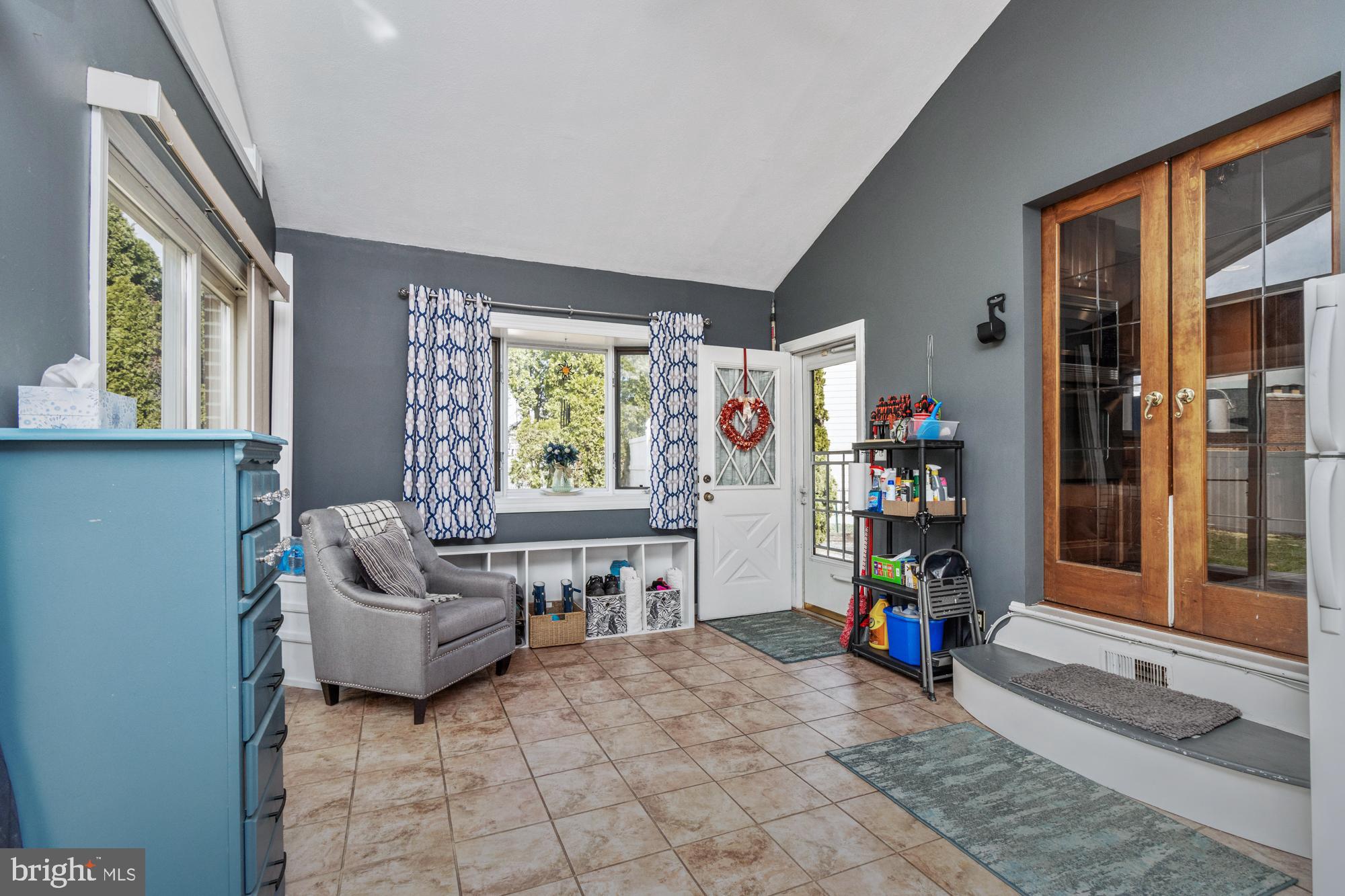 SILVERGATE VILLAGE - Residential