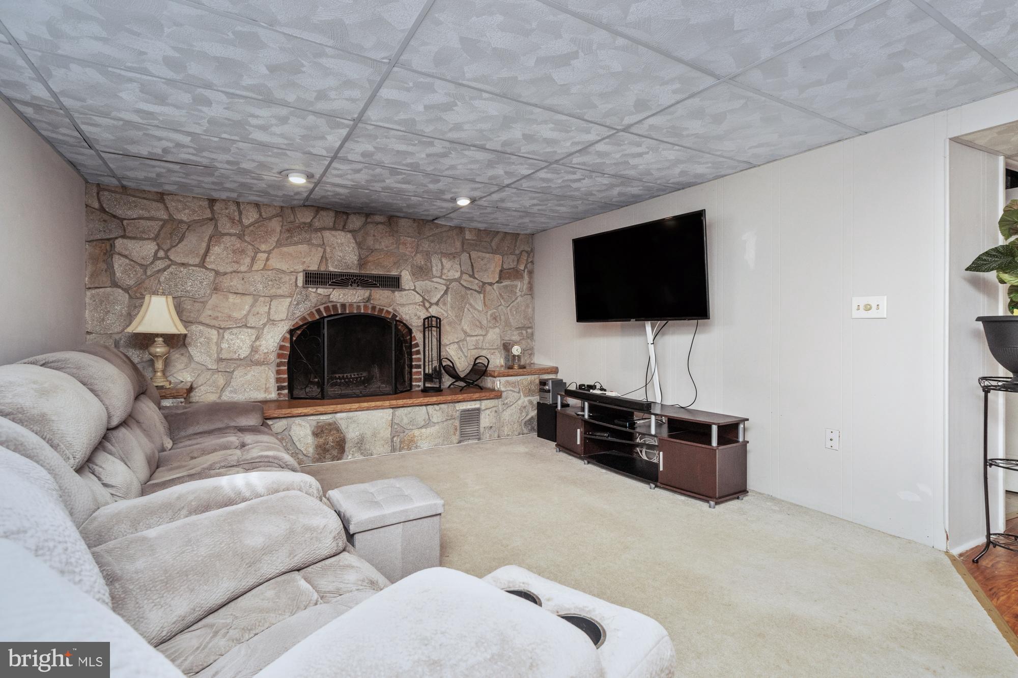 SILVERGATE VILLAGE - Residential